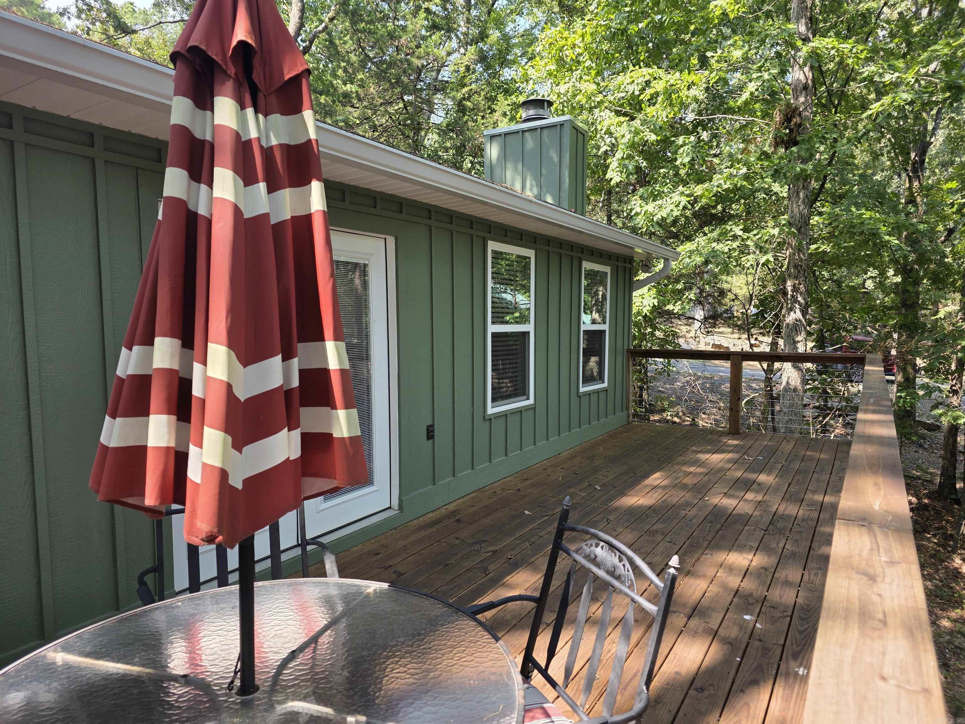 1000 Twin Cove Circle Property Photo 9