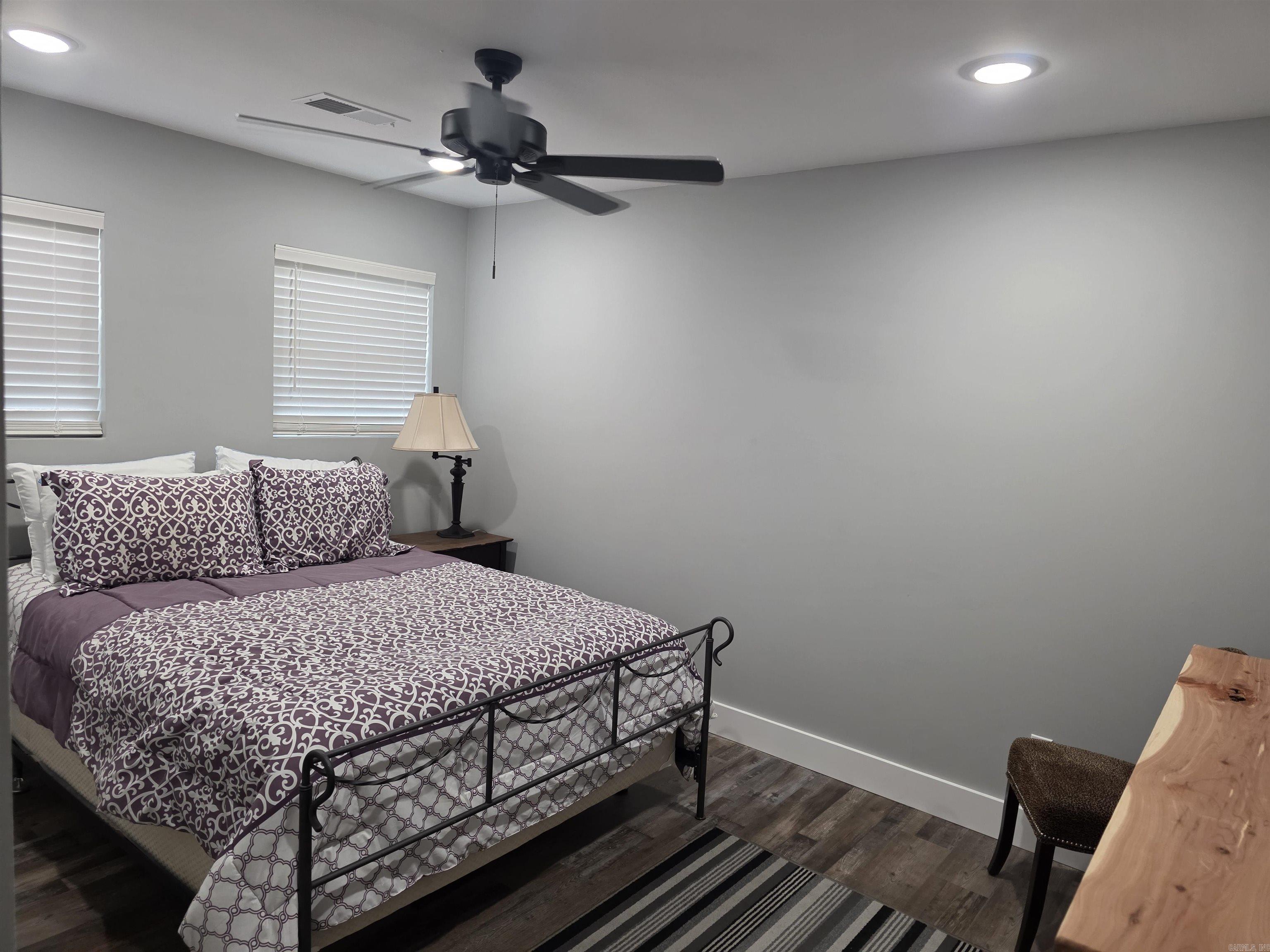 1000 Twin Cove Circle Property Photo 13