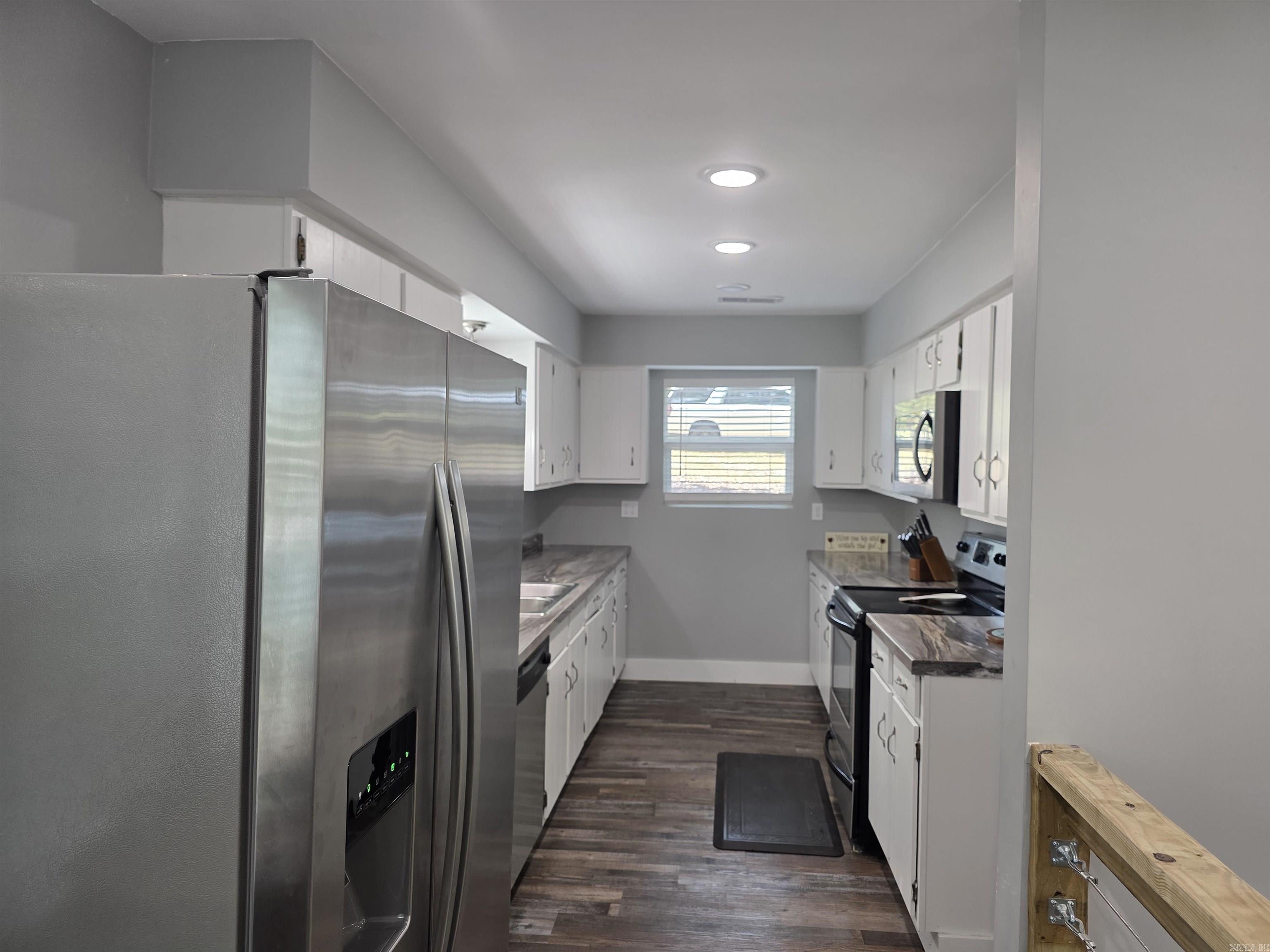 1000 Twin Cove Circle Property Photo 20