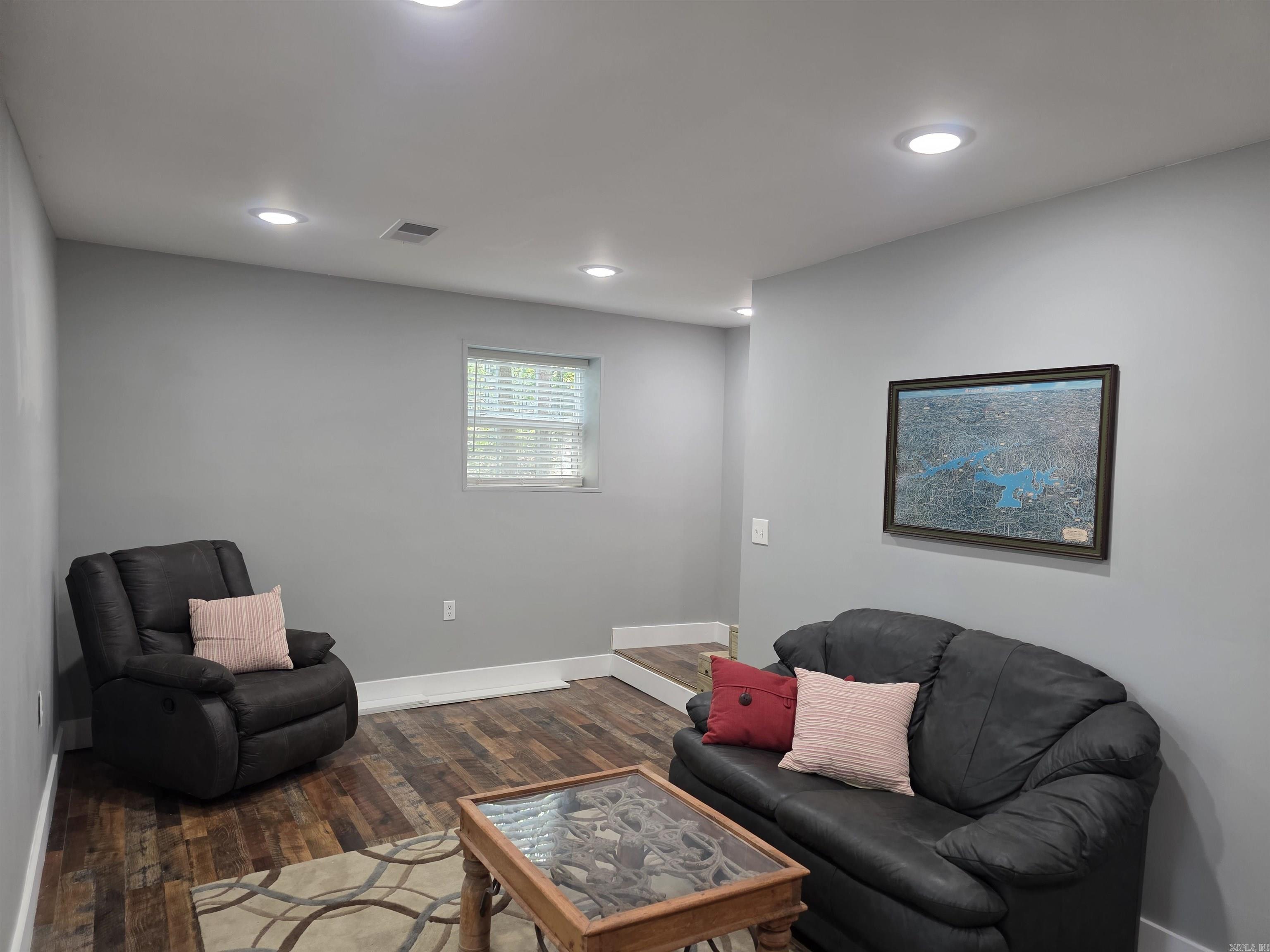 1000 Twin Cove Circle Property Photo 31
