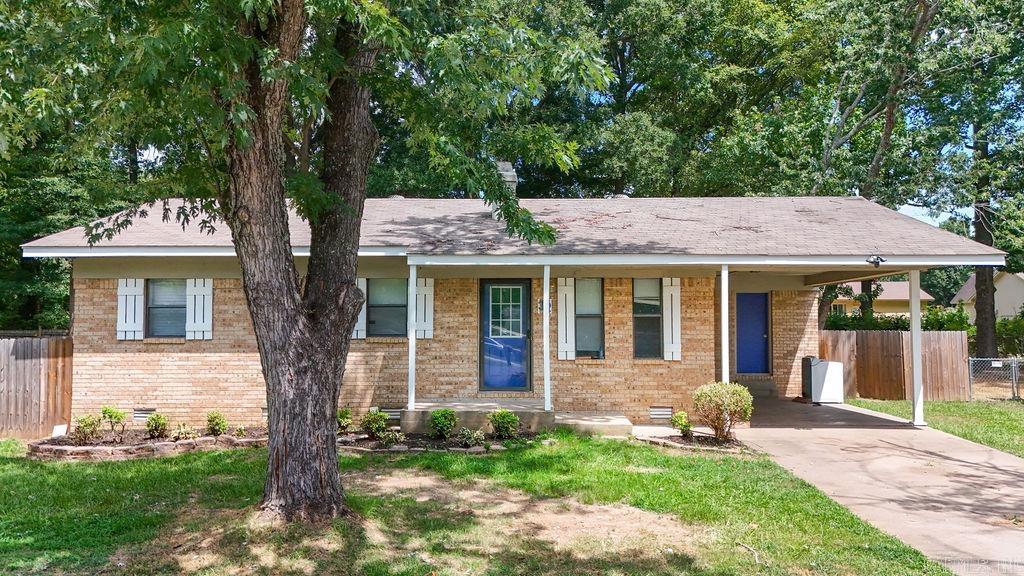 32 Meadowlark Drive Property Photo 1