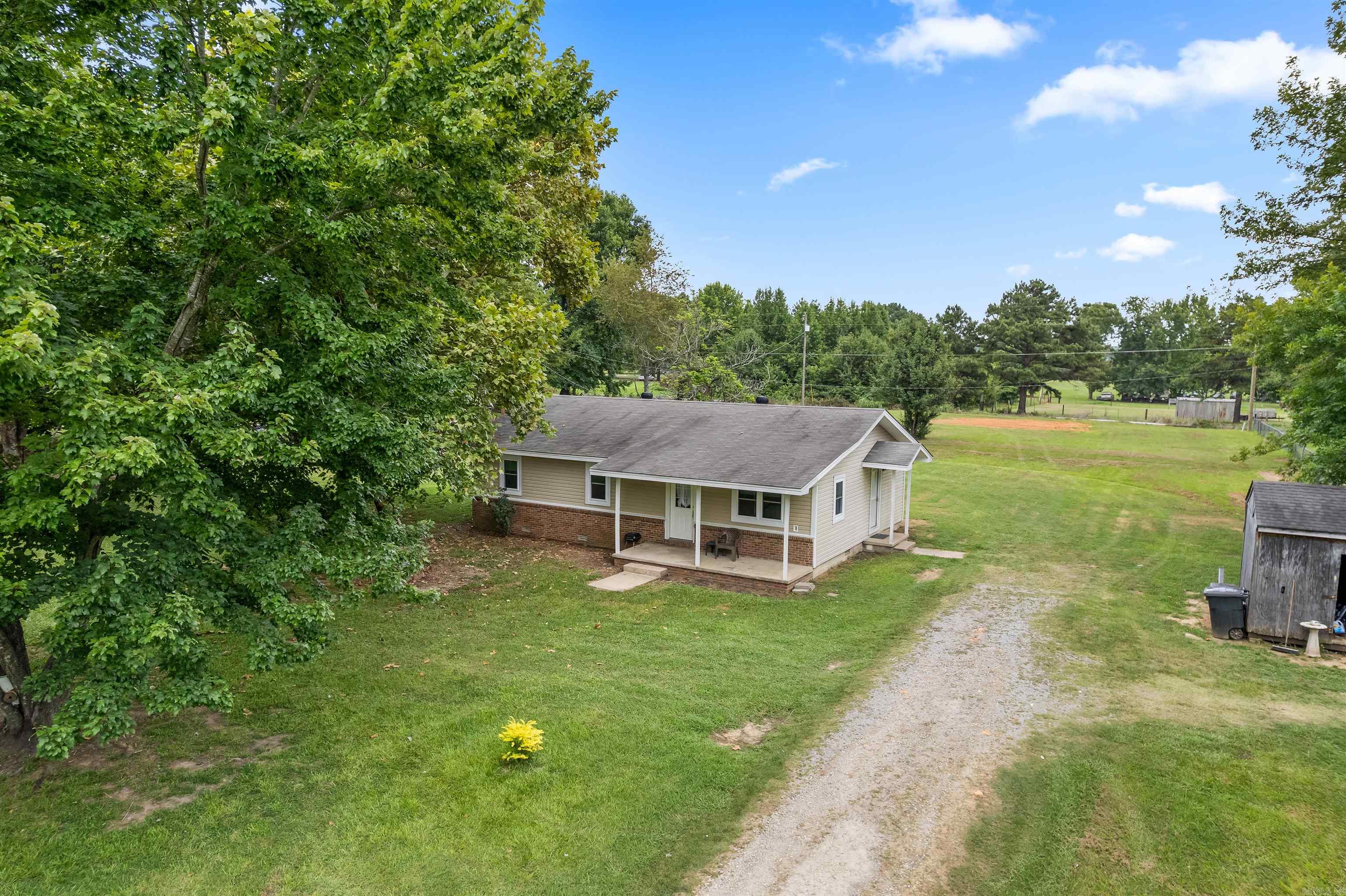 175 Charlie Loop Road Property Photo 5