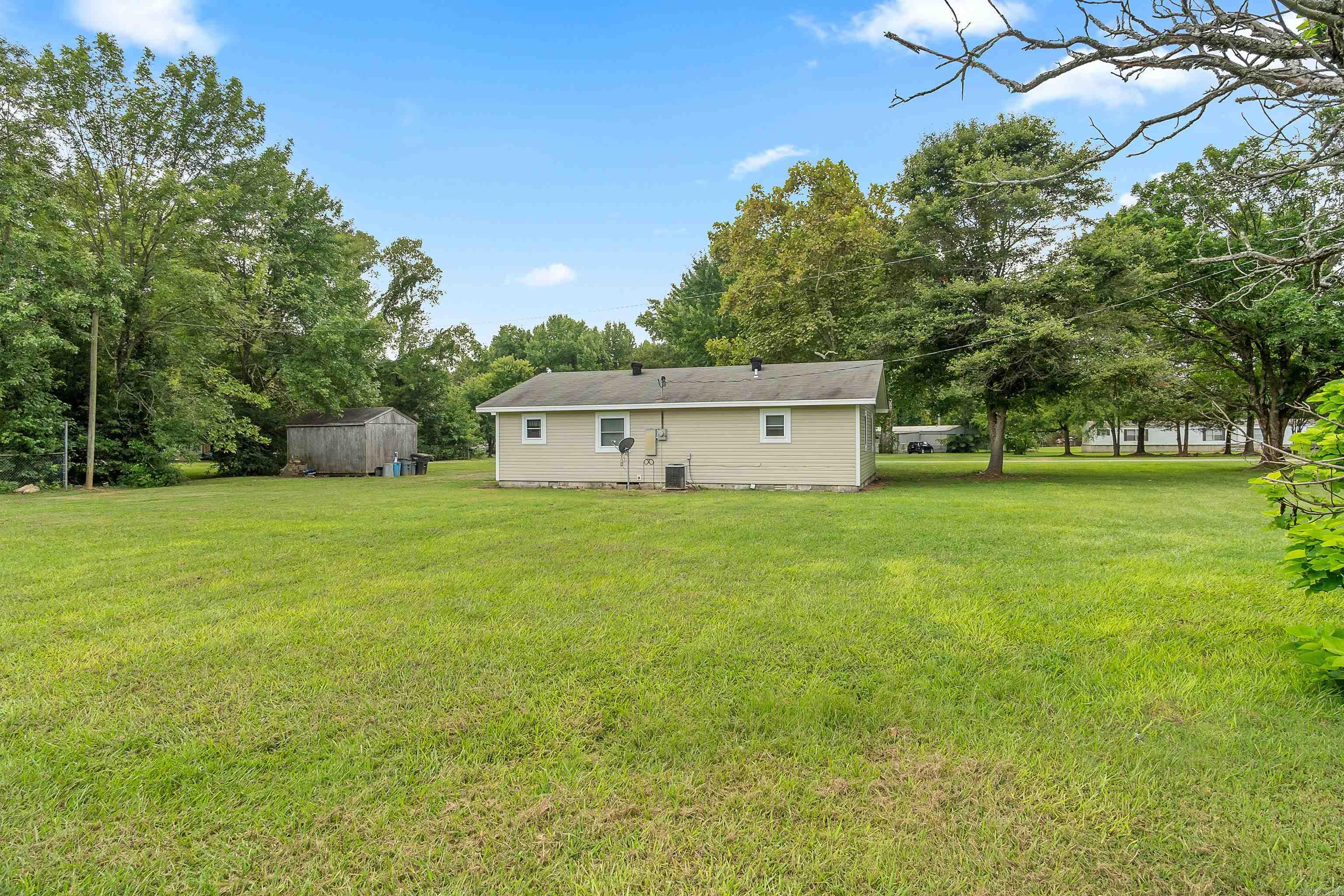 175 Charlie Loop Road Property Photo 8
