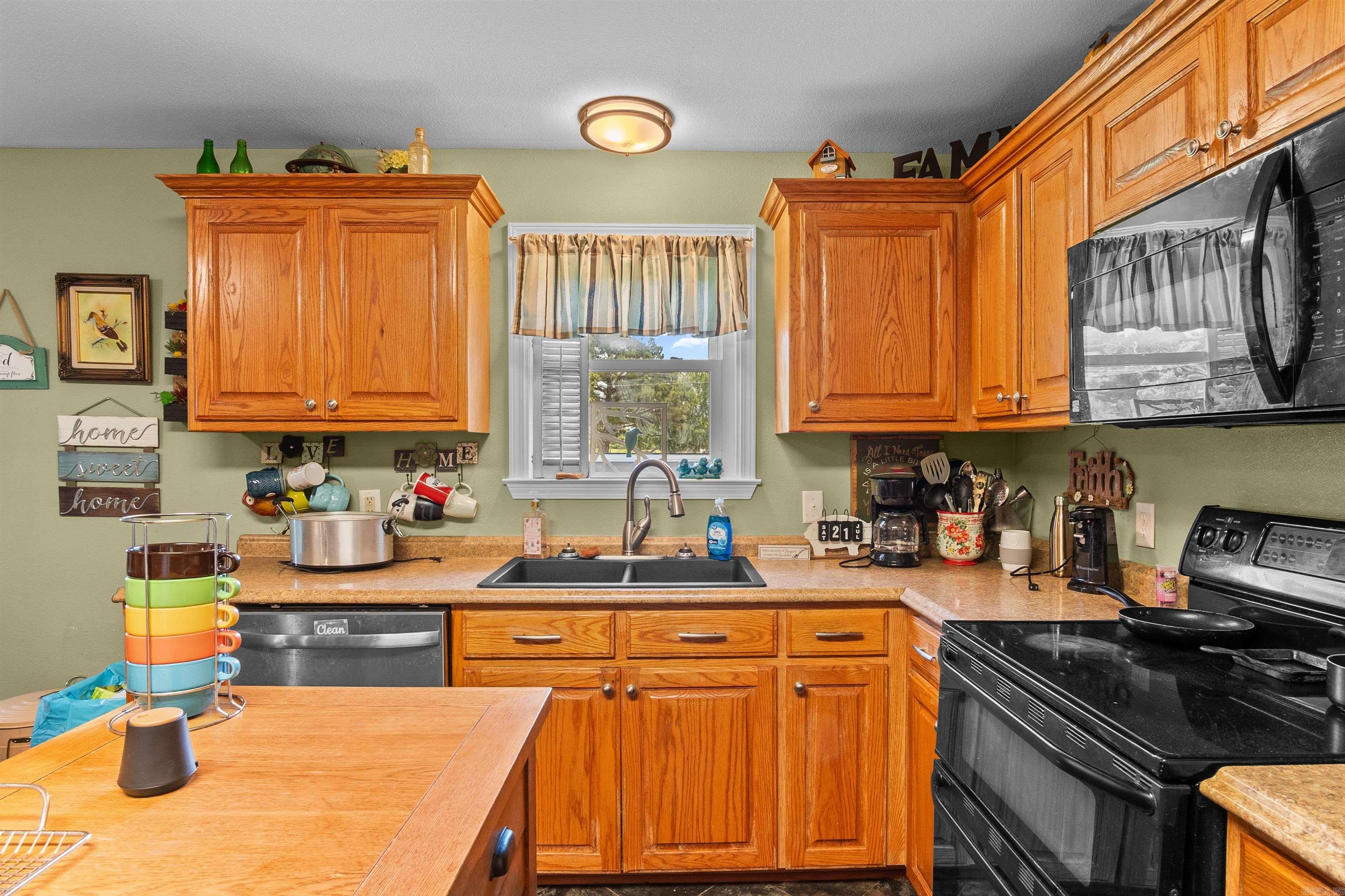 175 Charlie Loop Road Property Photo 16
