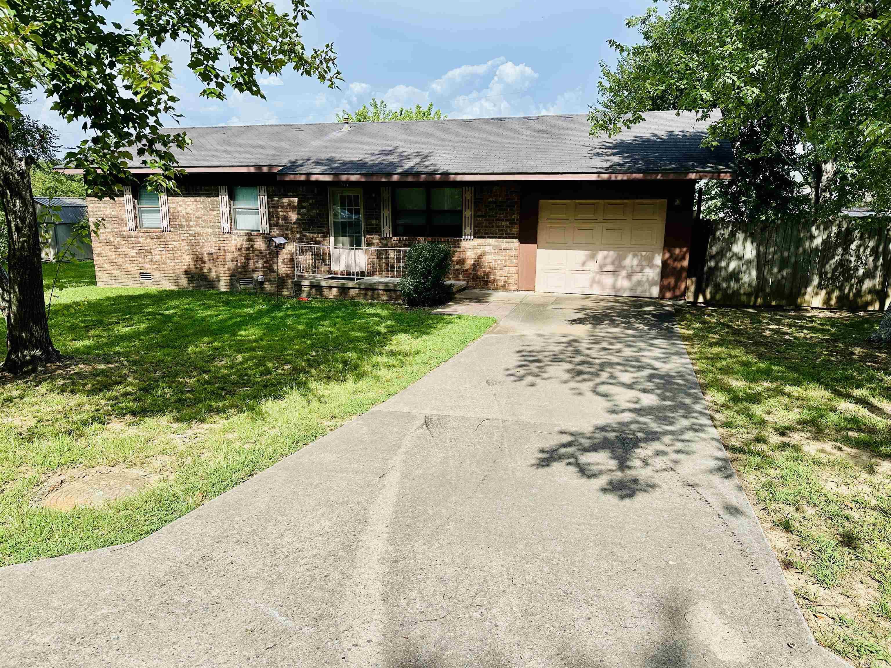 617 Ash Street Property Photo 2