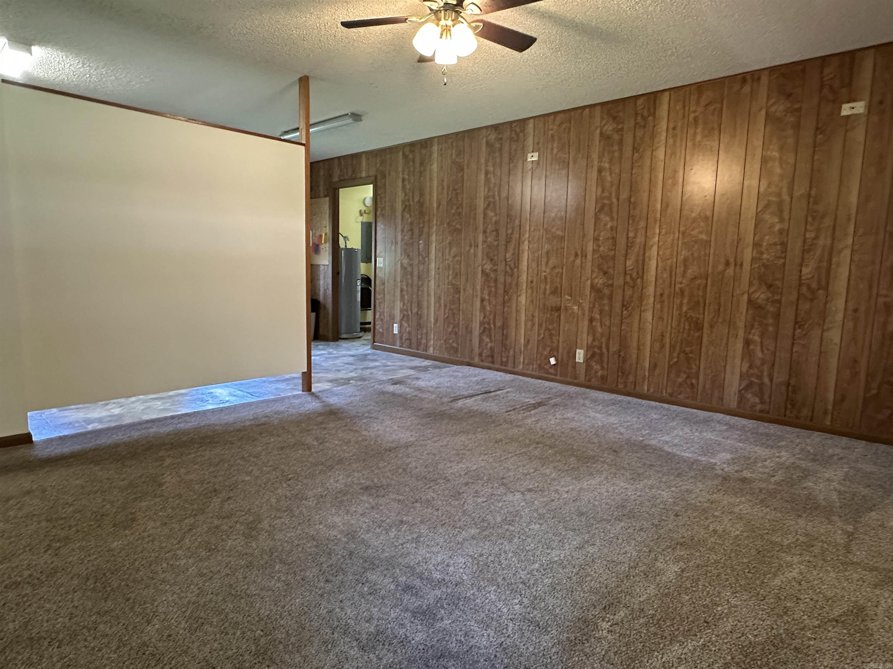617 Ash Street Property Photo 5