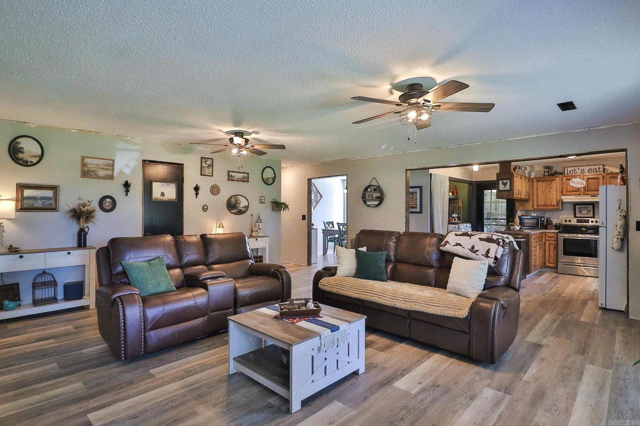 270 Hwy 364 Property Photo 5