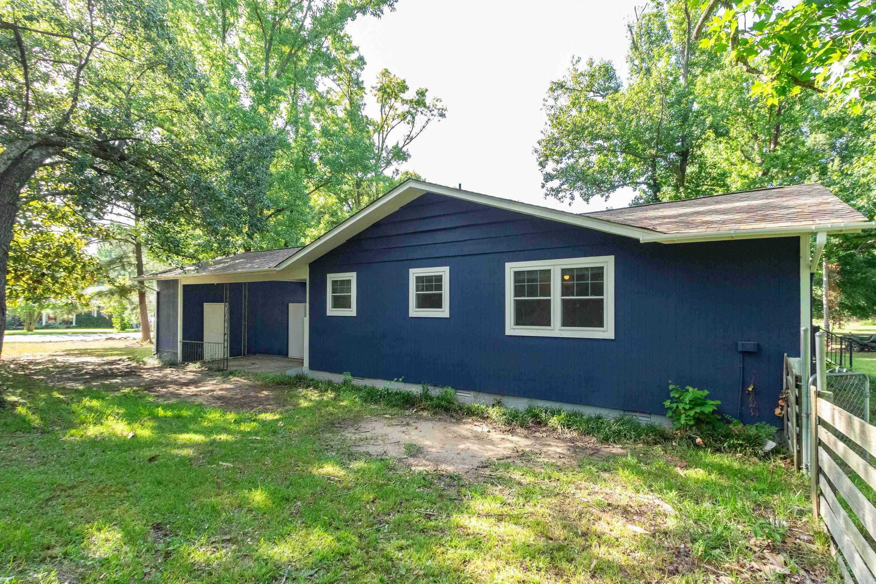 1107 N Jeff Davis Avenue Property Photo 7
