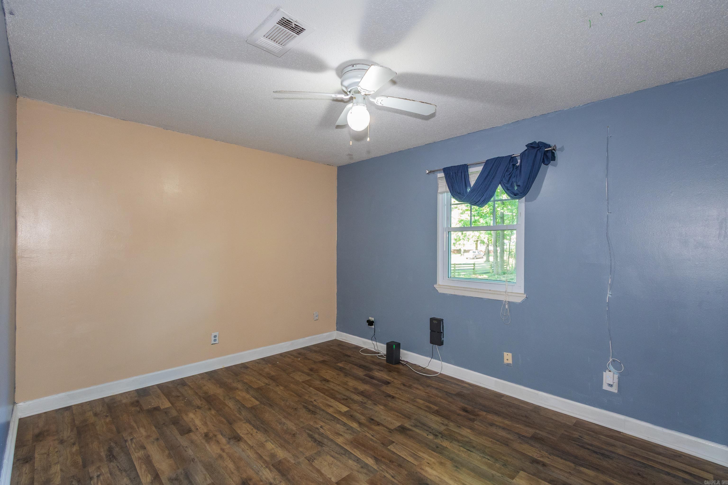 1107 N Jeff Davis Avenue Property Photo 16