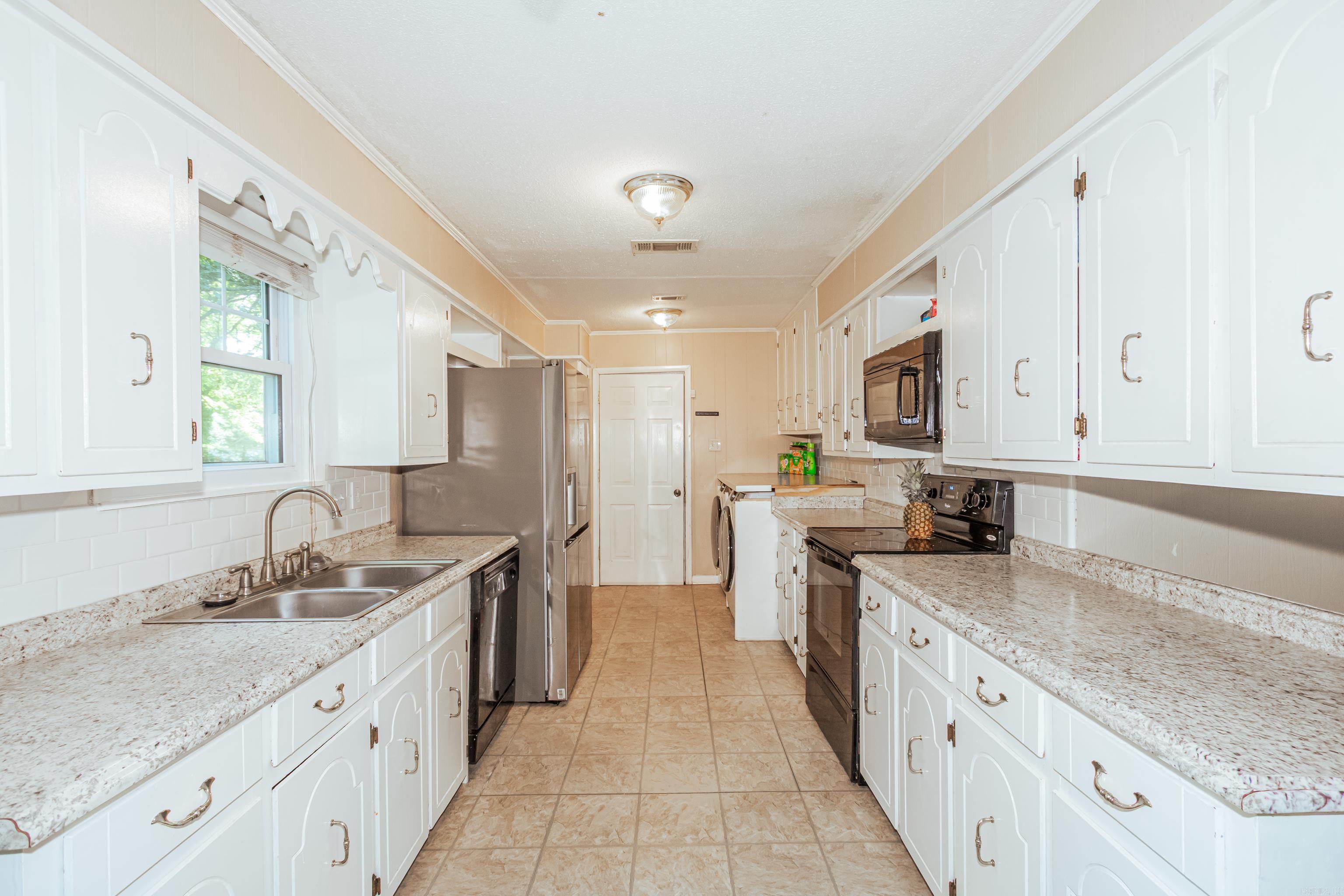 1107 N Jeff Davis Avenue Property Photo 19