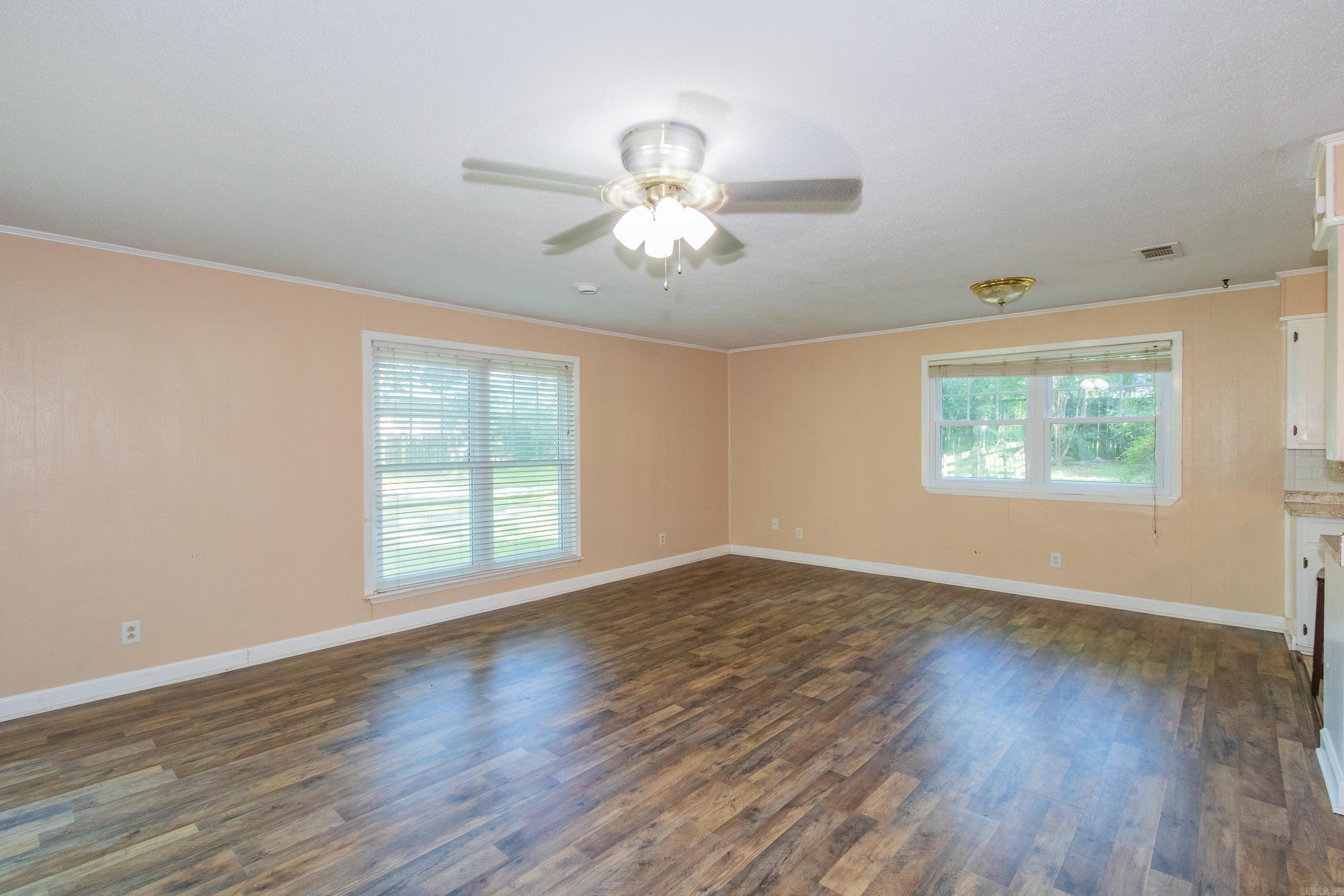 1107 N Jeff Davis Avenue Property Photo 26