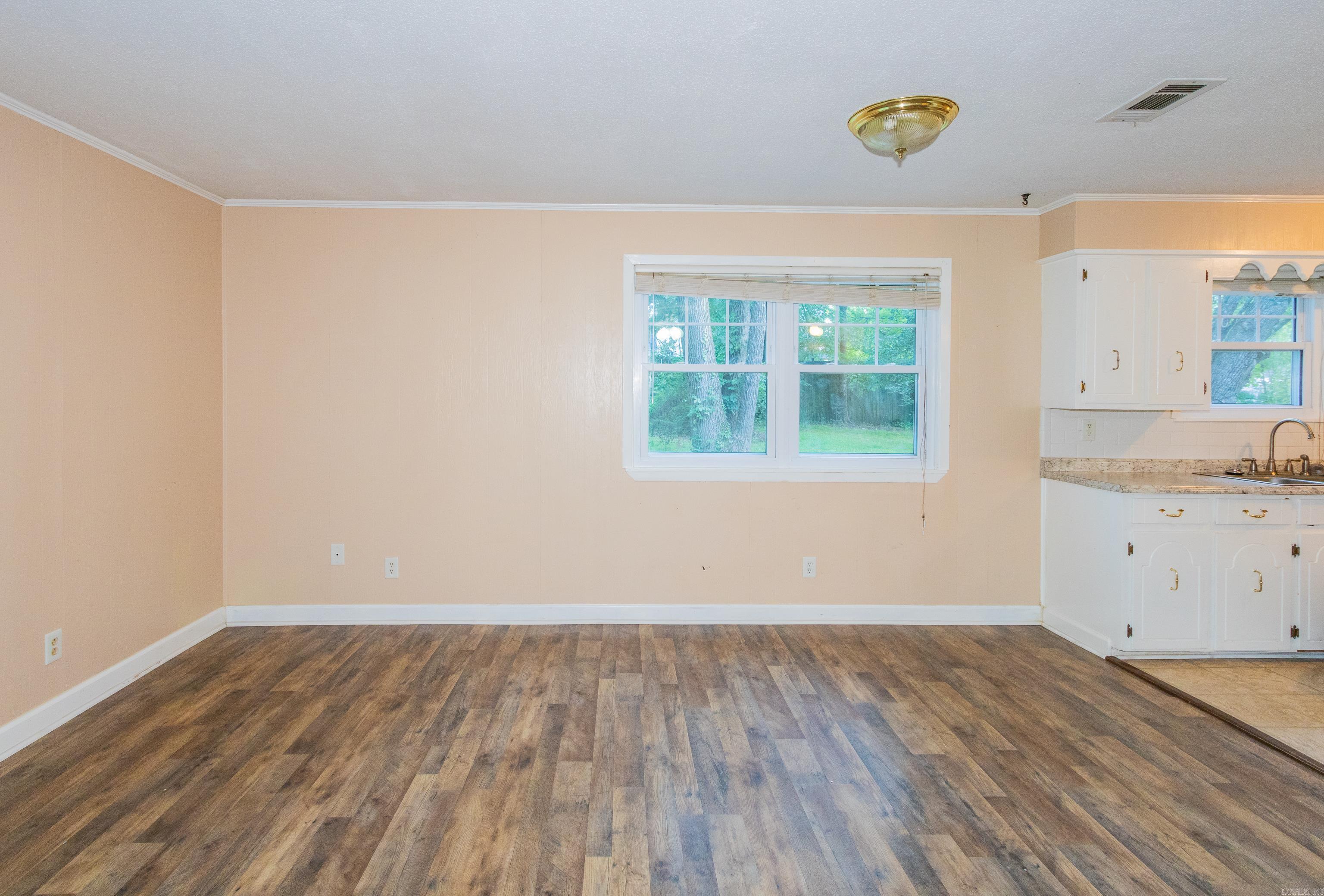1107 N Jeff Davis Avenue Property Photo 30