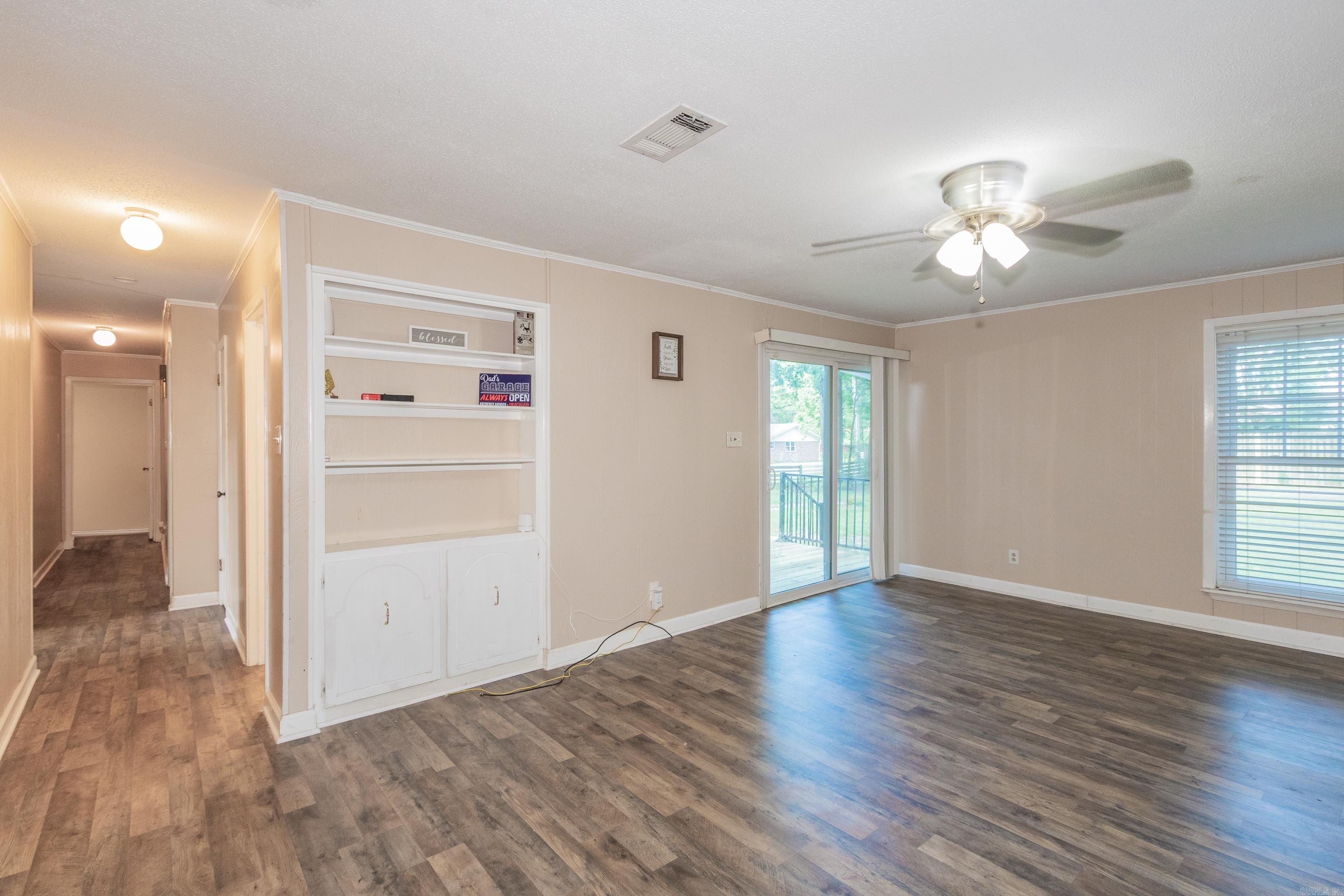 1107 N Jeff Davis Avenue Property Photo 31