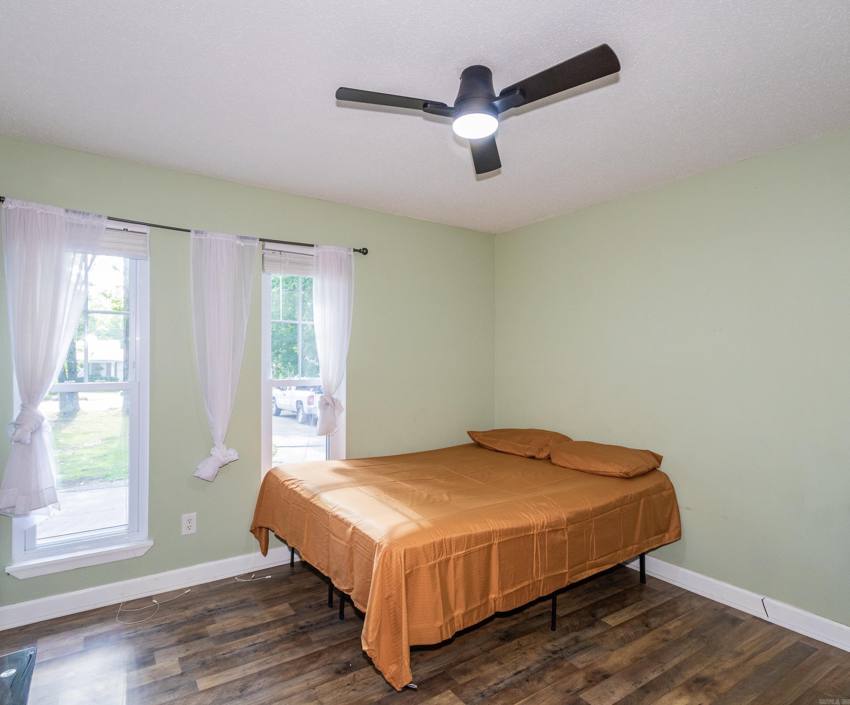 1107 N Jeff Davis Avenue Property Photo 32