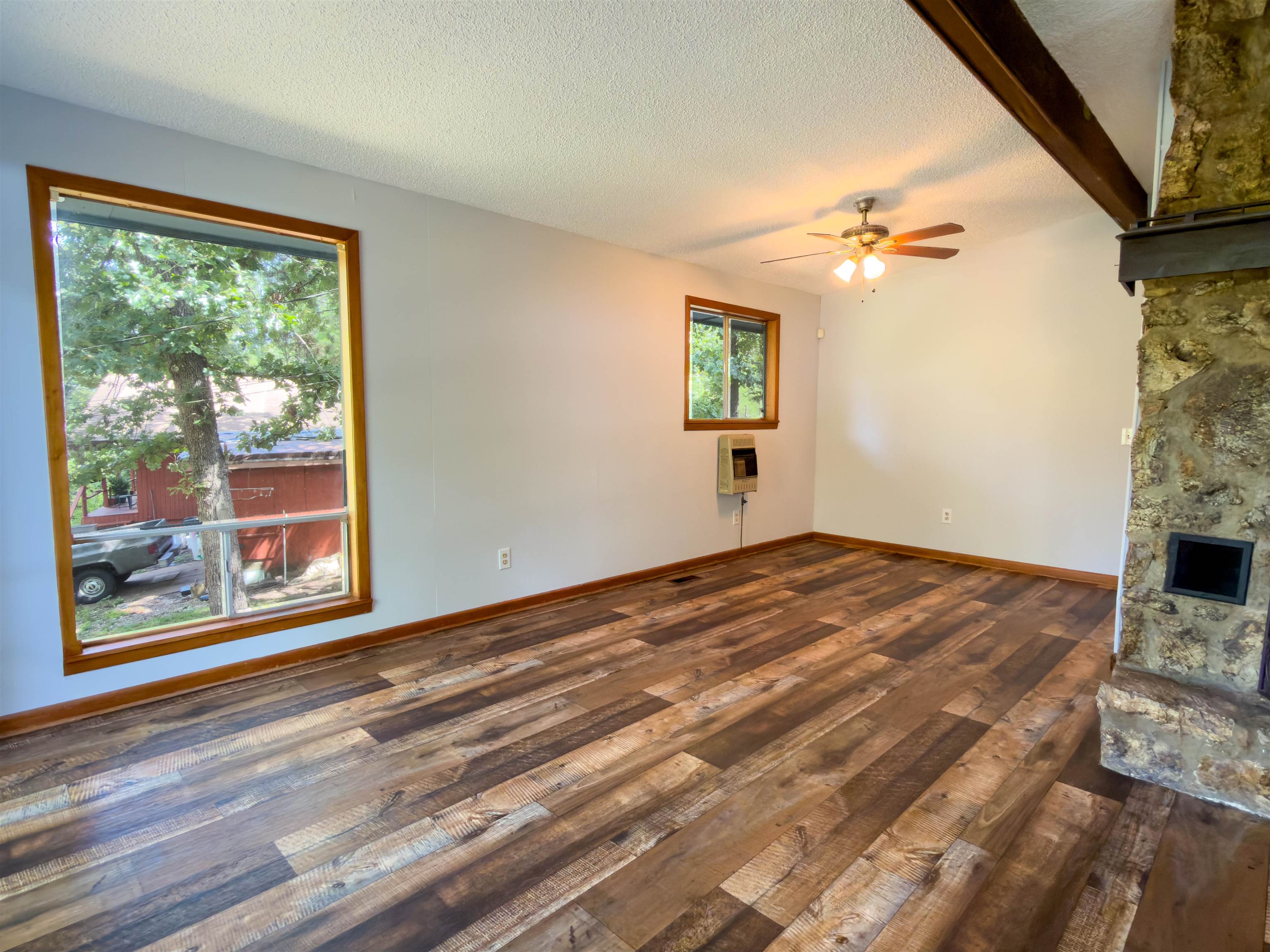 129 Mineola Drive Property Photo 12