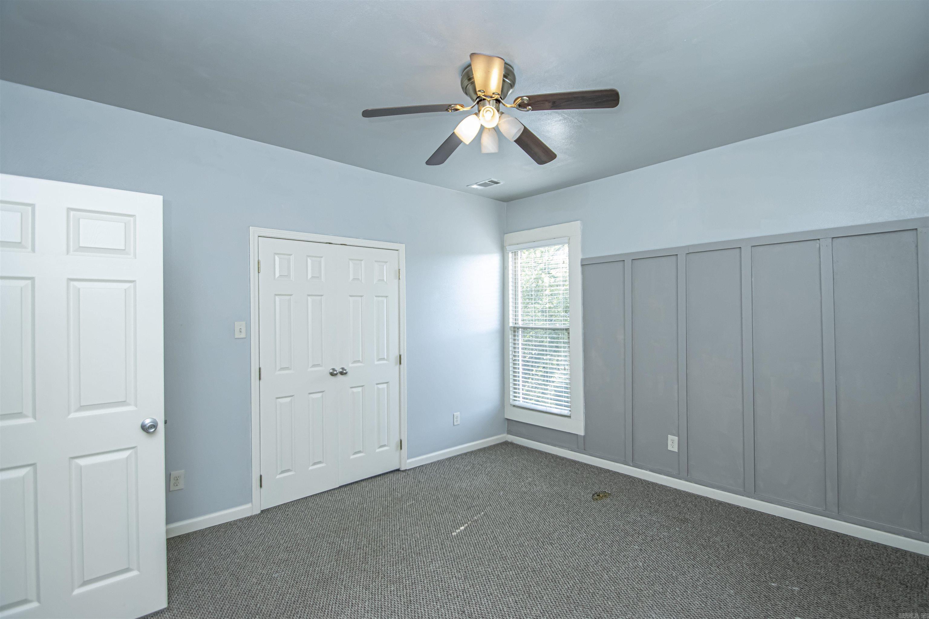 1201 W 35th Street Property Photo 12