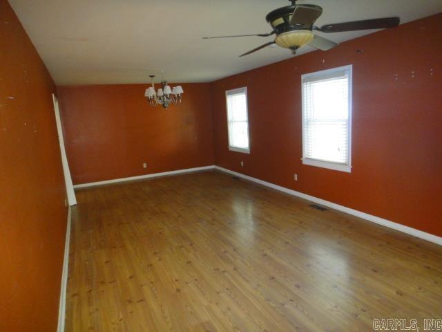 719 Randall Cove Property Photo 8