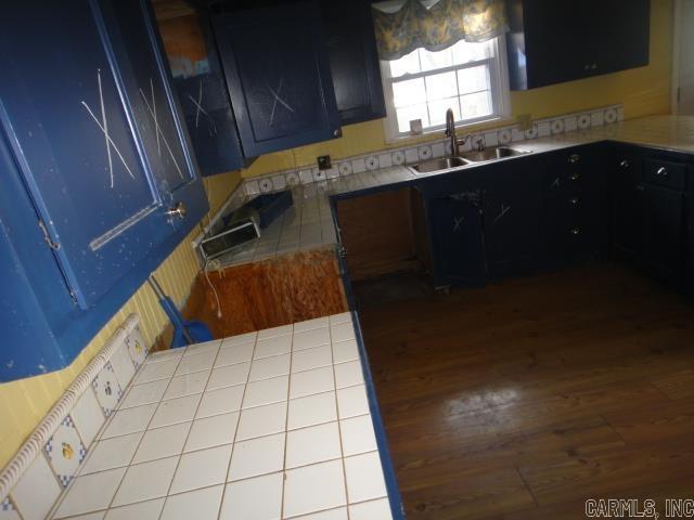 719 Randall Cove Property Photo 11
