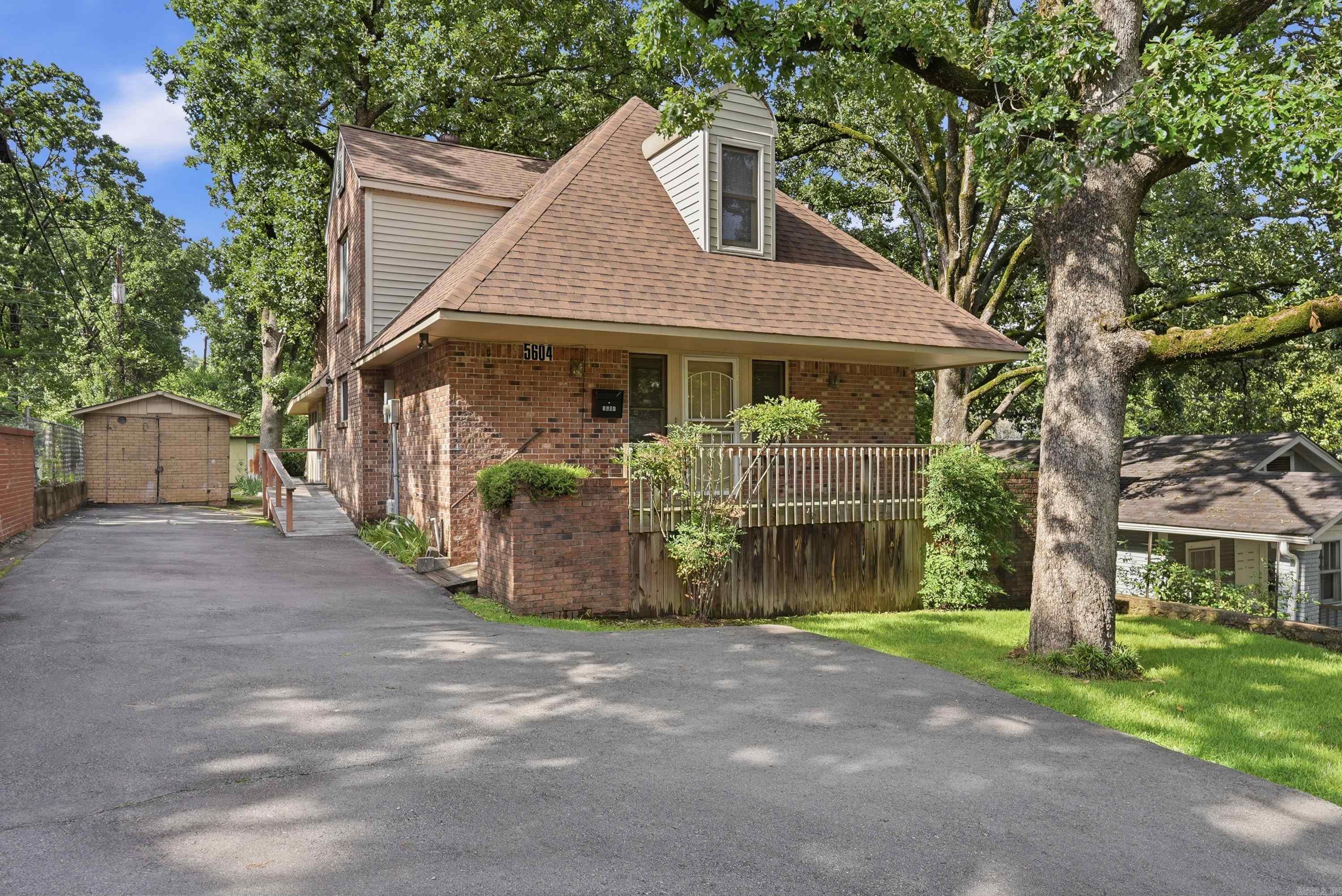 5604 I Street Property Photo 1