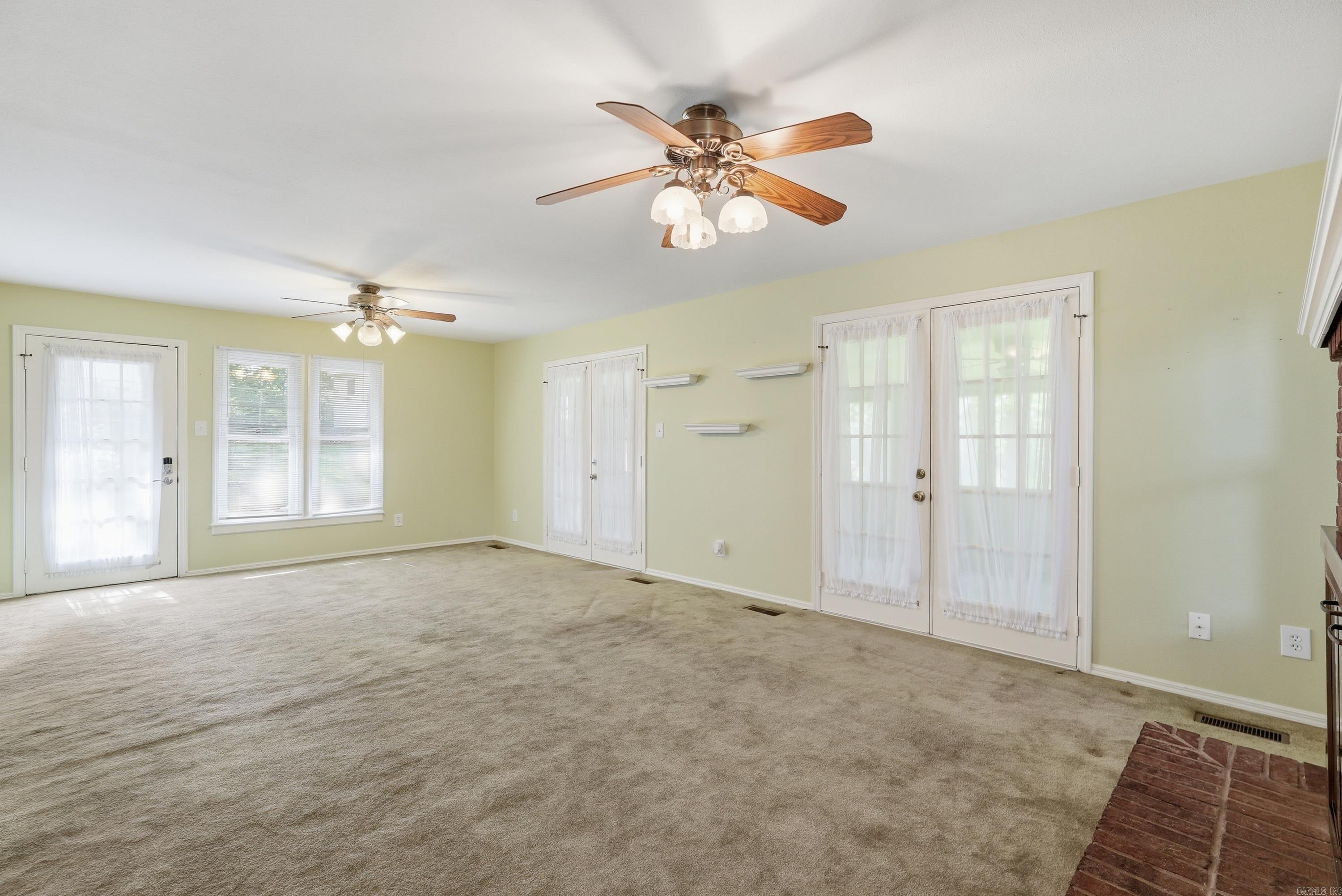 5604 I Street Property Photo 5