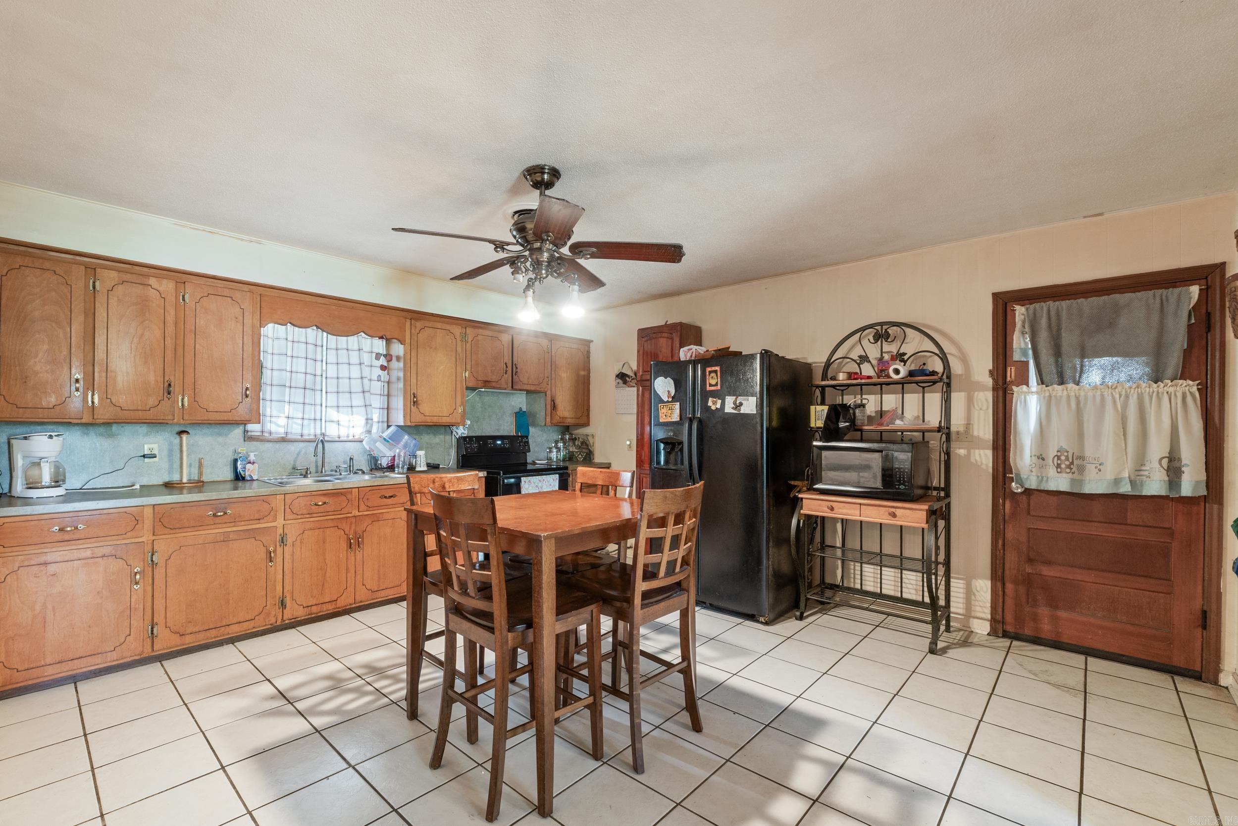 574 Old Highway 64 Property Photo 4
