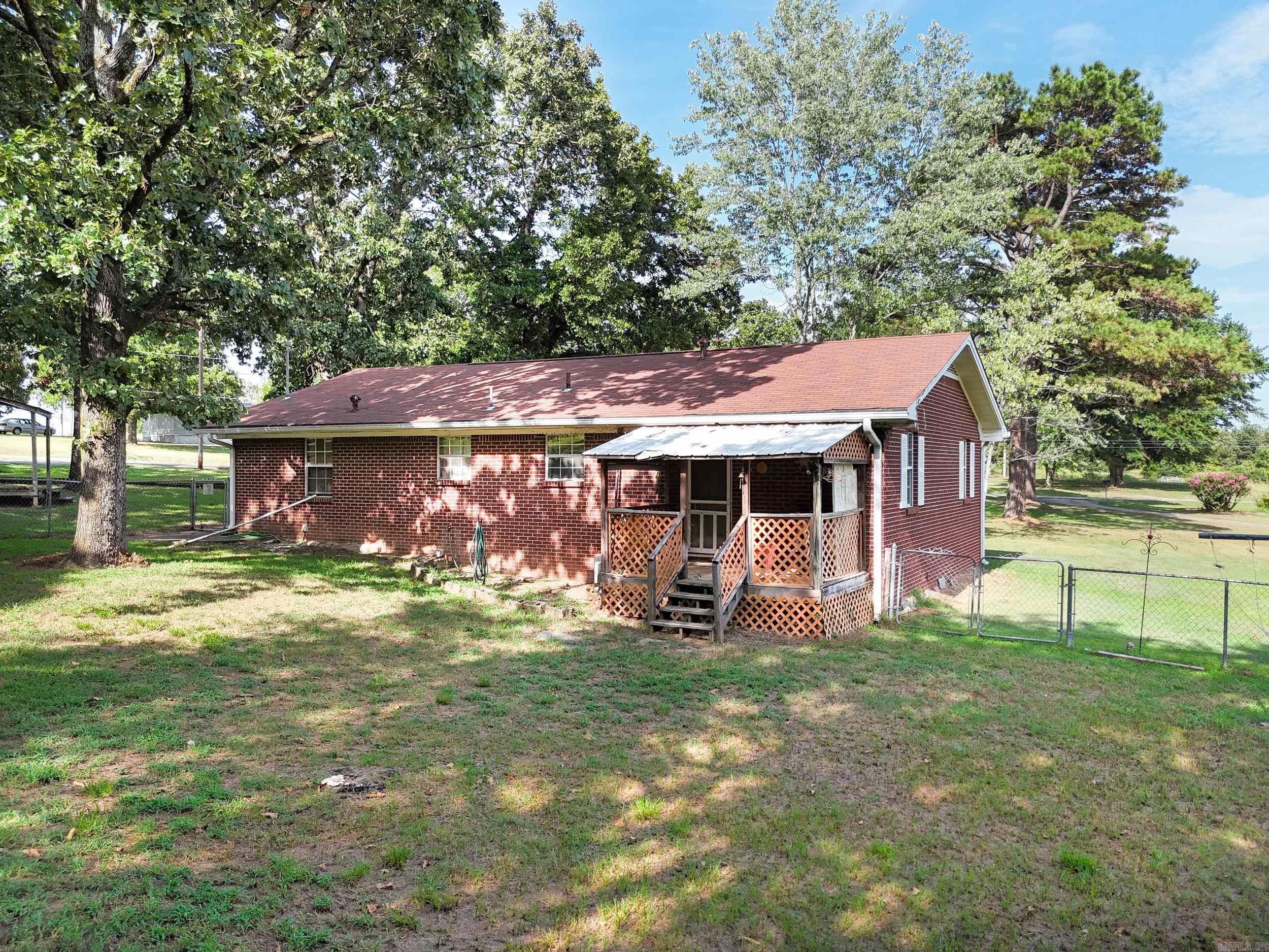 574 Old Highway 64 Property Photo 9