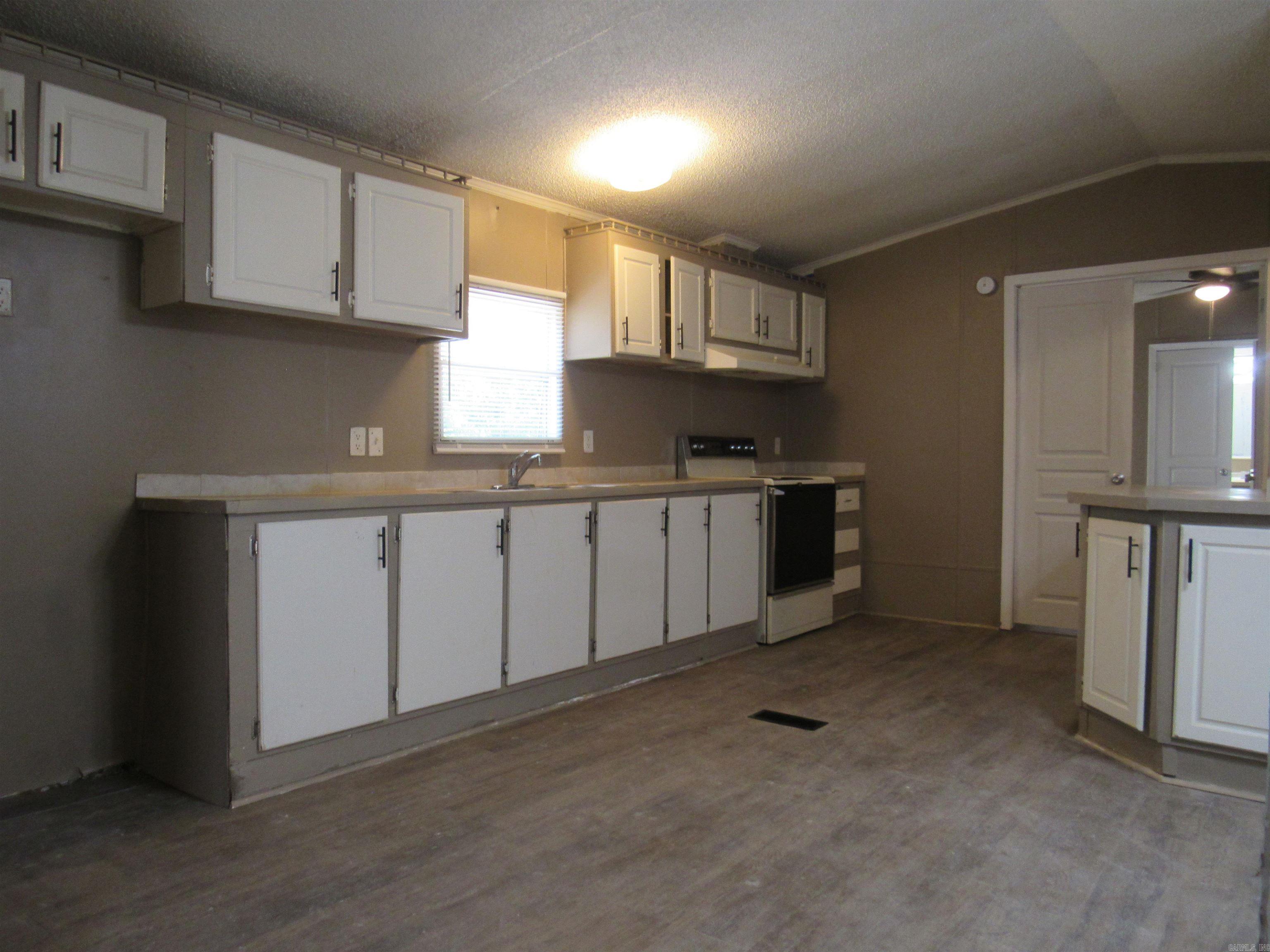 68 Otto A Property Photo 6