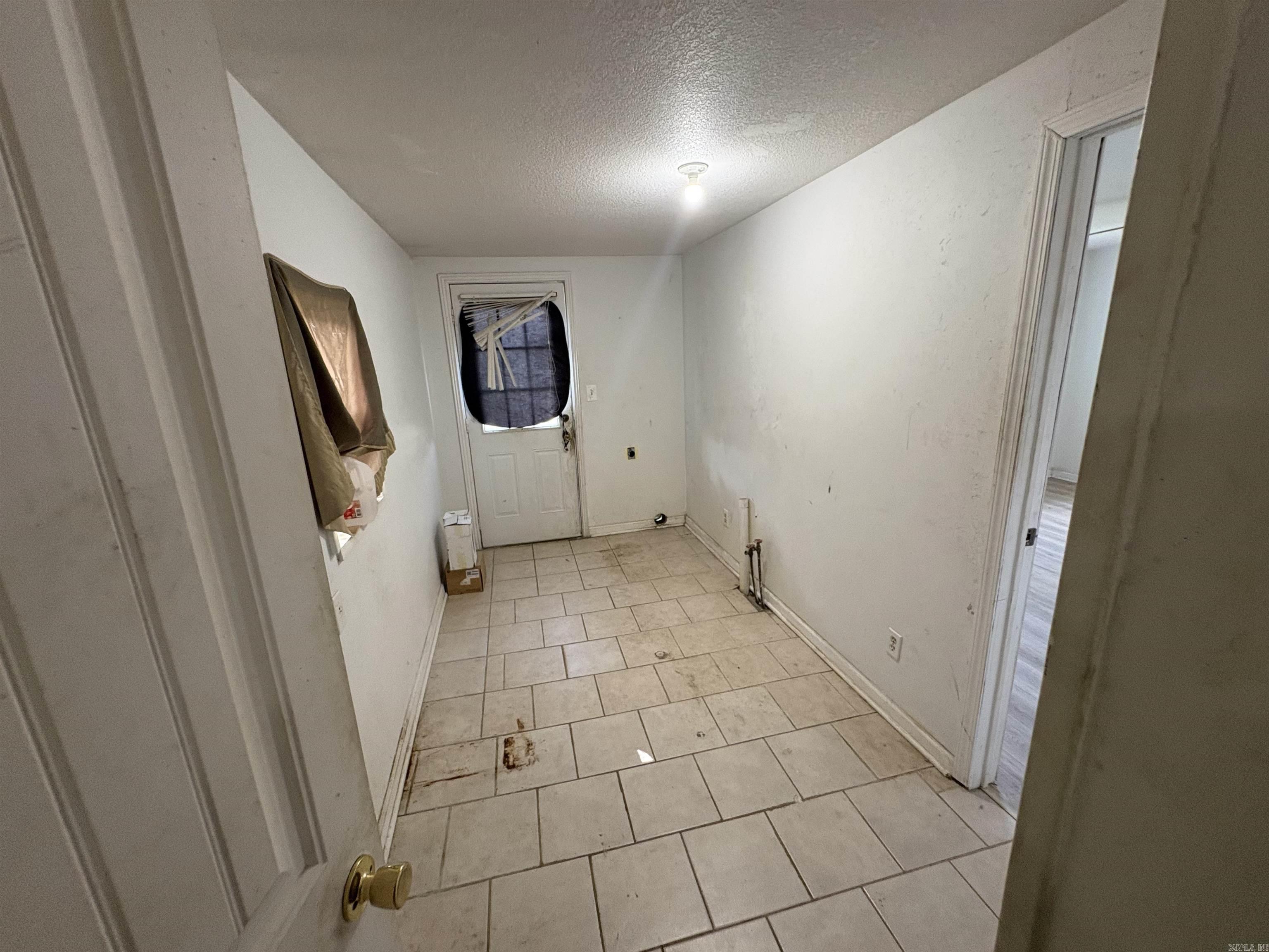 905 Cedar Street Property Photo 10