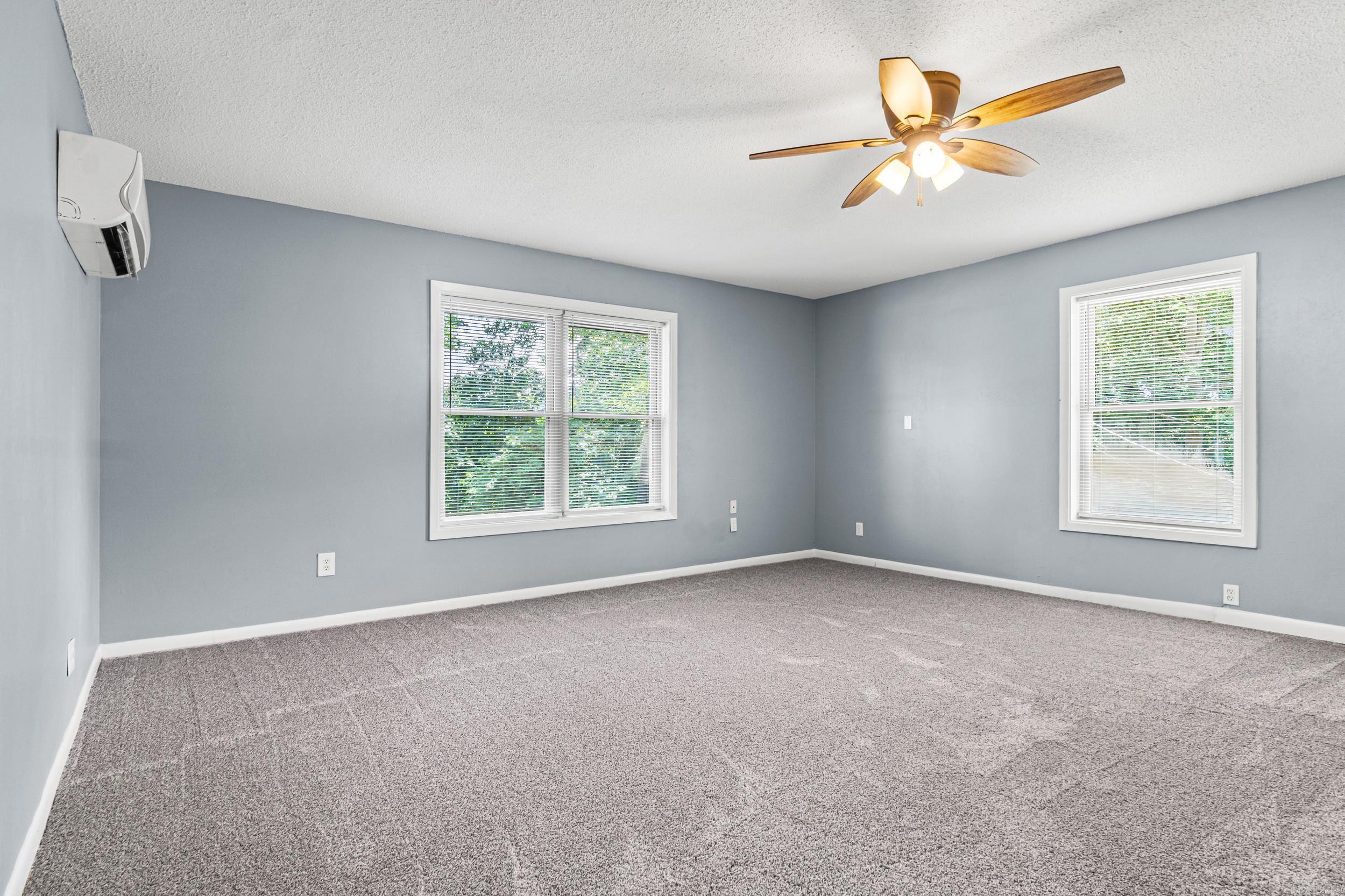 909 E Bridges Avenue Property Photo 18