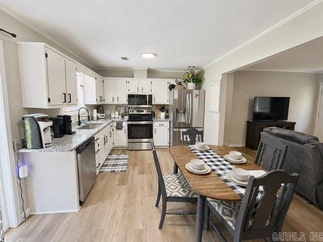212 Devine Property Photo 12