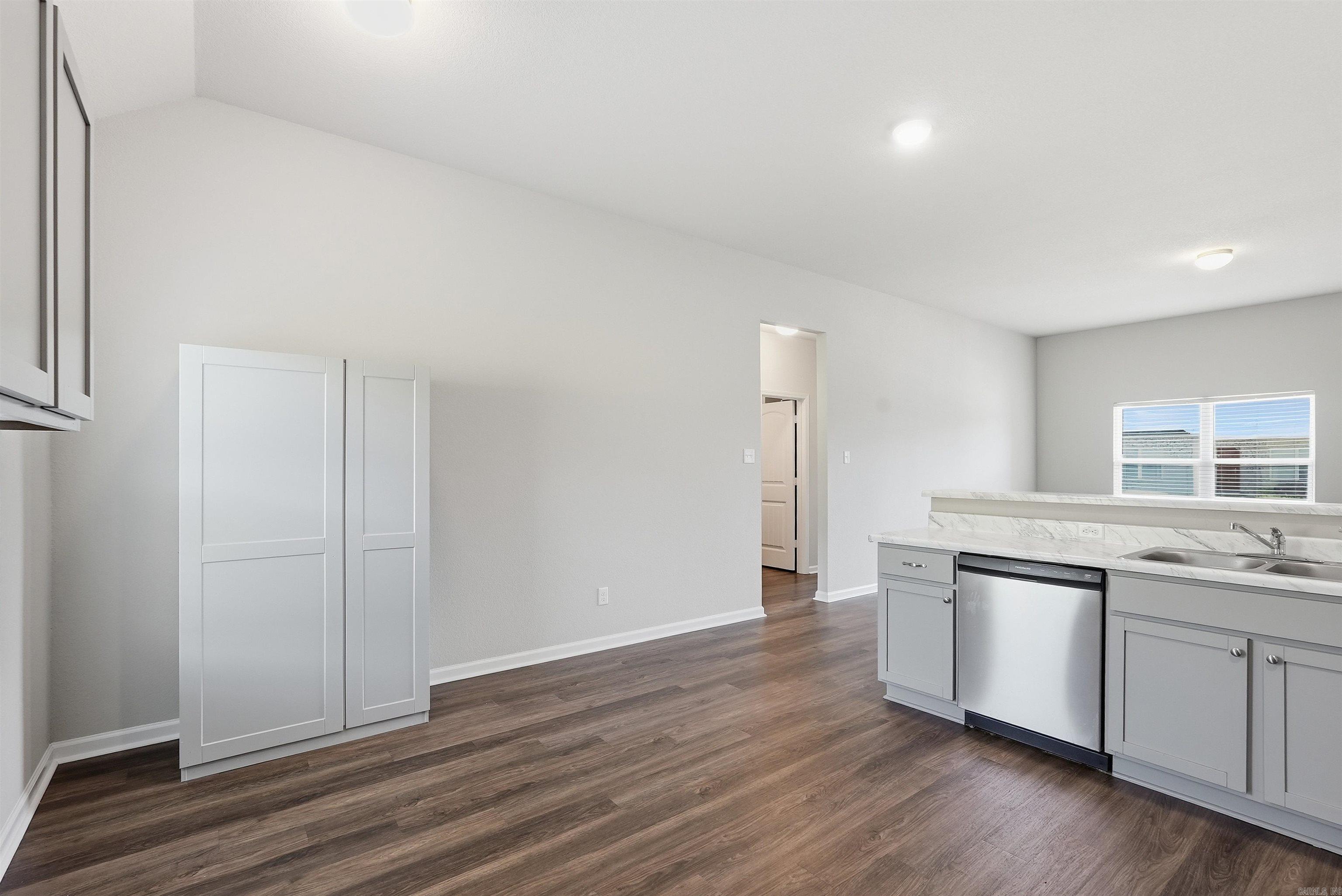 1210 Mae Lane Property Photo 10