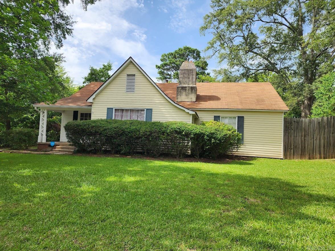 1014 W Oak St. Property Photo 3