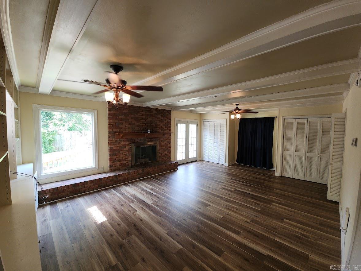1014 W Oak St. Property Photo 19