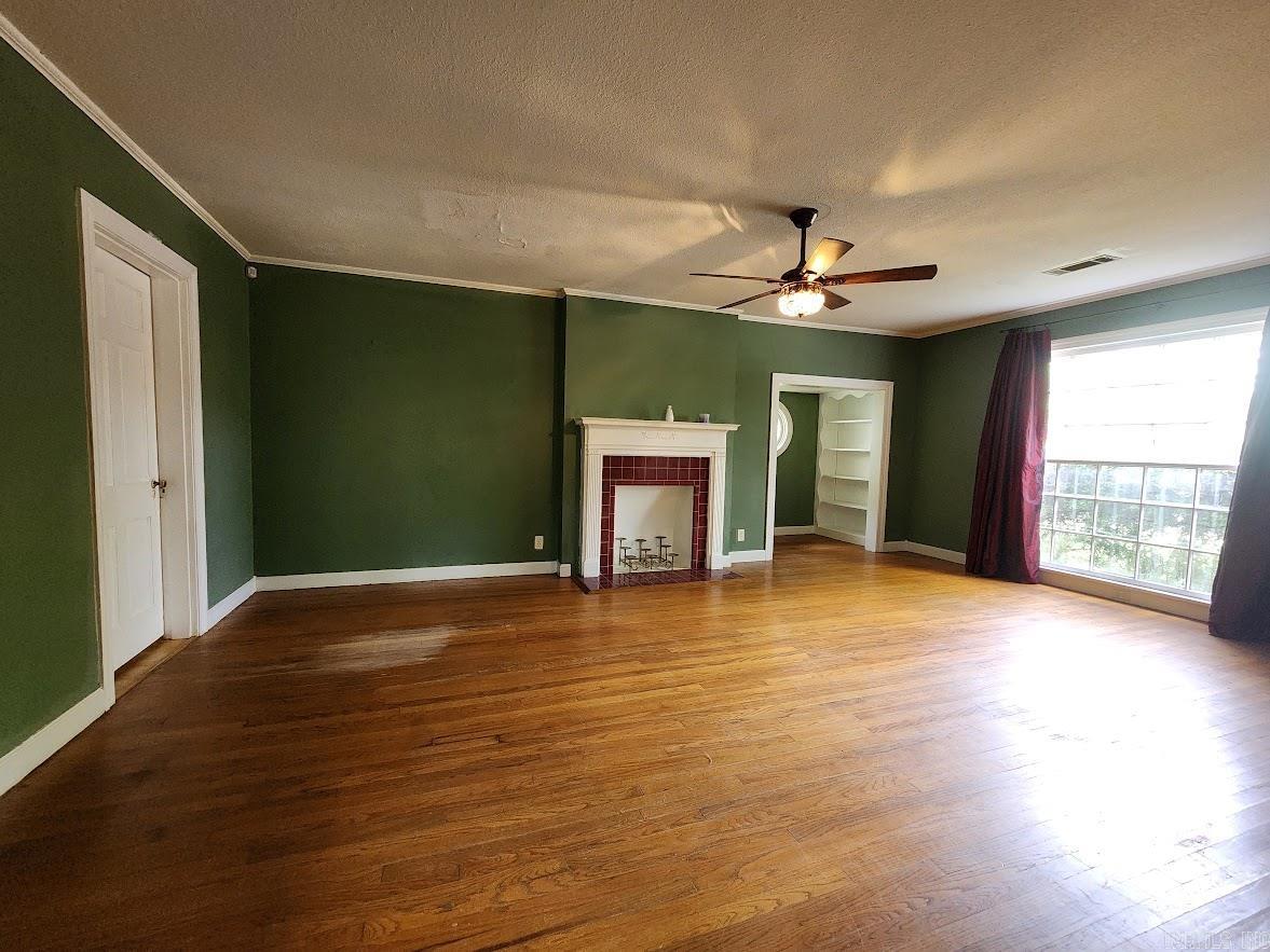 1014 W Oak St. Property Photo 21