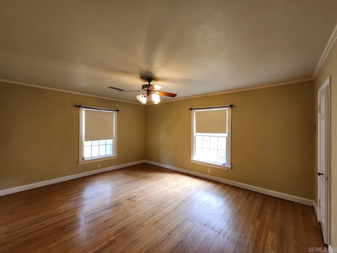 1014 W Oak St. Property Photo 25