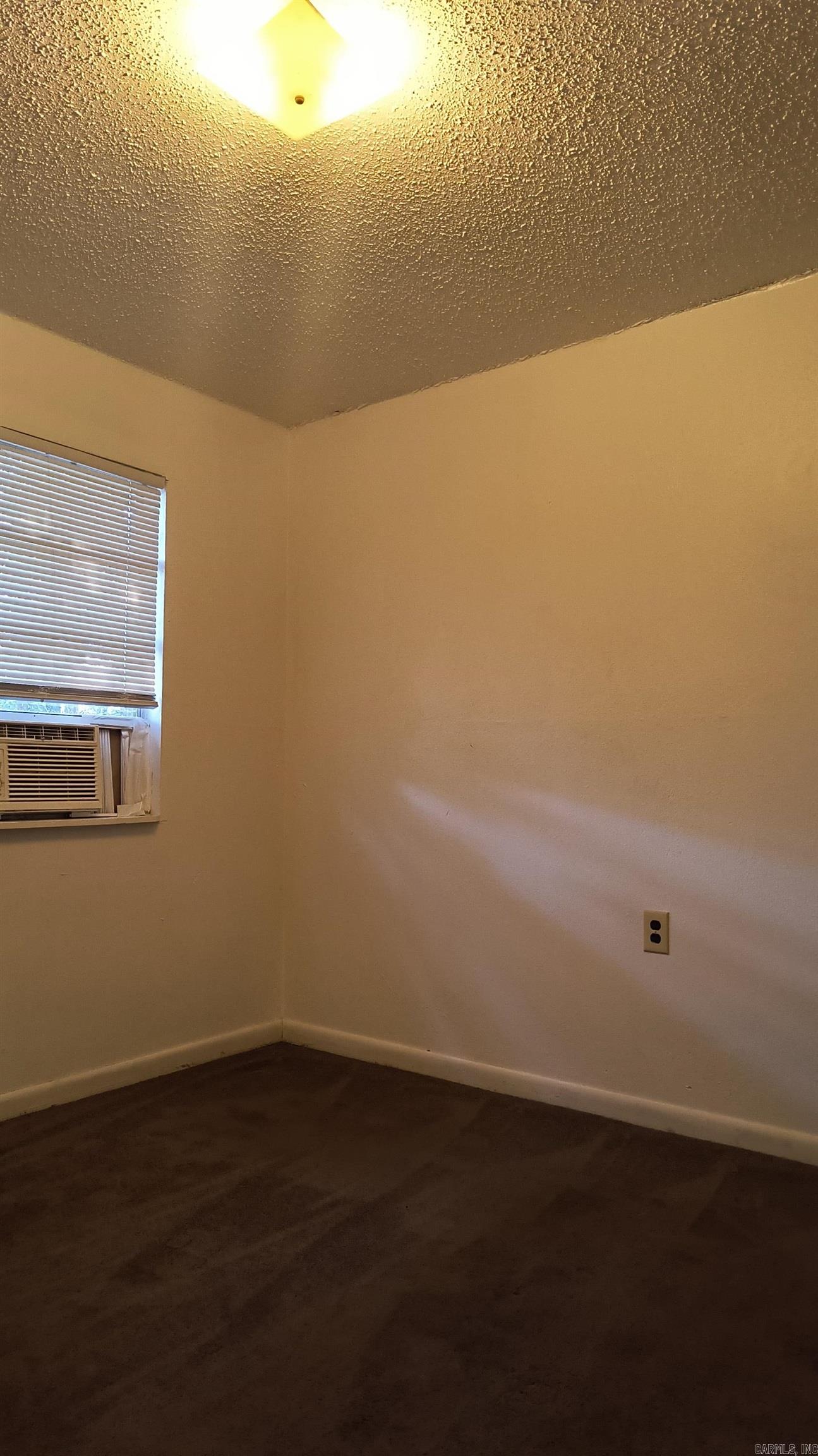 2100 Sidney Street 5c Property Photo 5