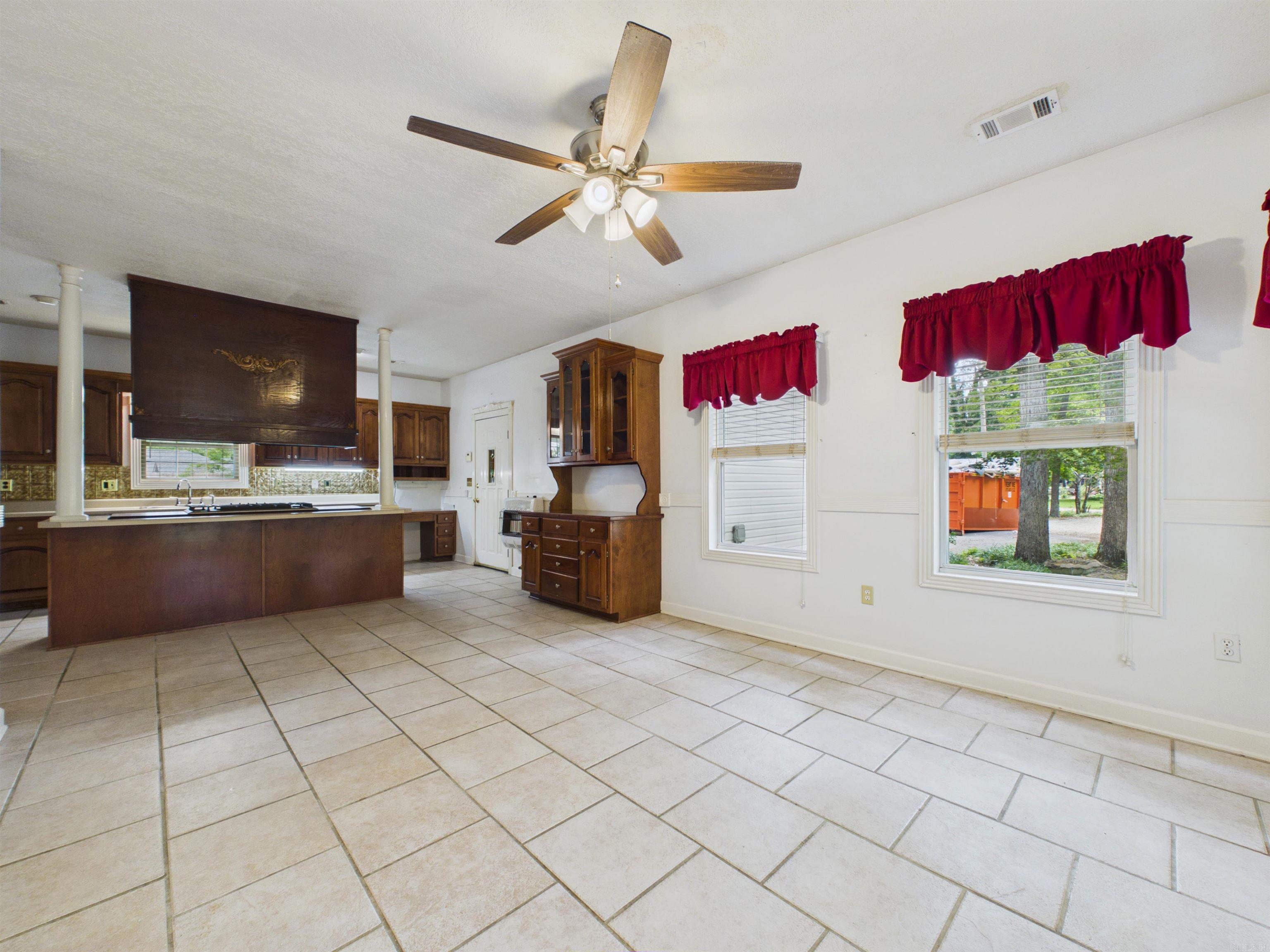 4401 N Arkansas 351 Property Photo 15