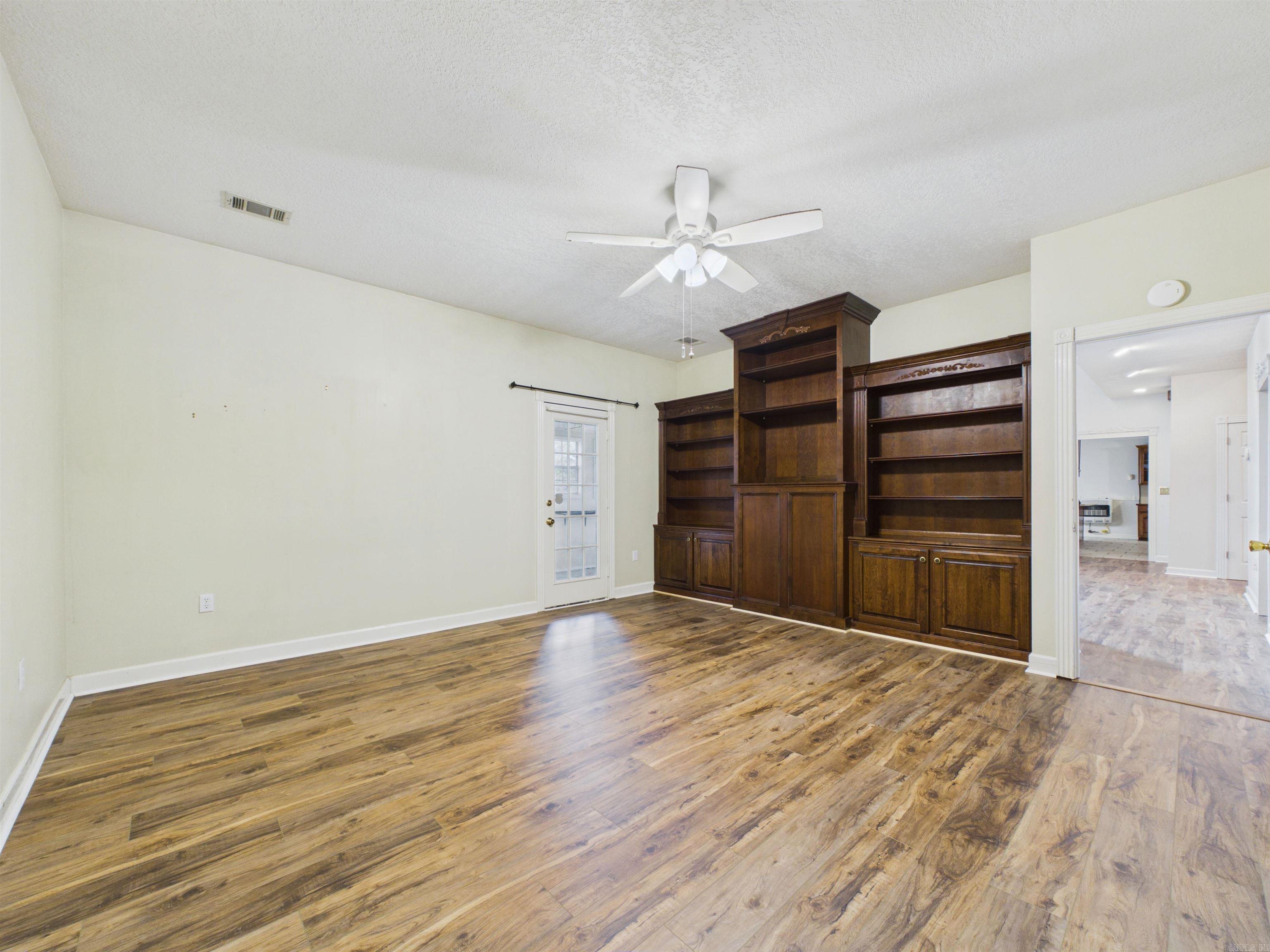 4401 N Arkansas 351 Property Photo 21