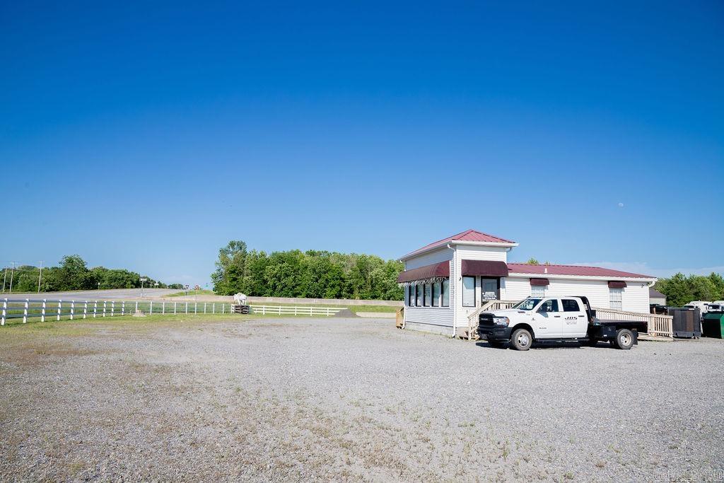 201 Inmon Property Photo 3