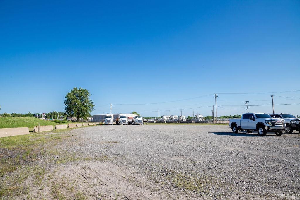 201 Inmon Property Photo 5