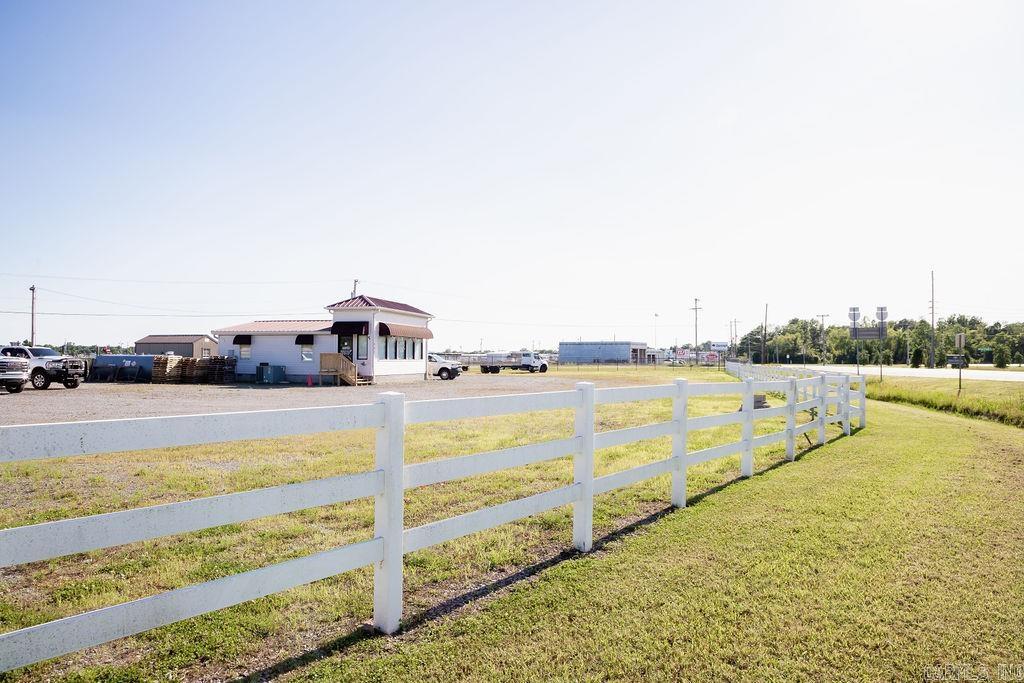 201 Inmon Property Photo 9