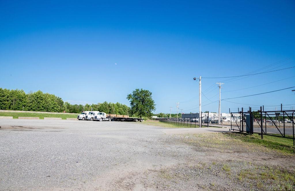 201 Inmon Property Photo 11