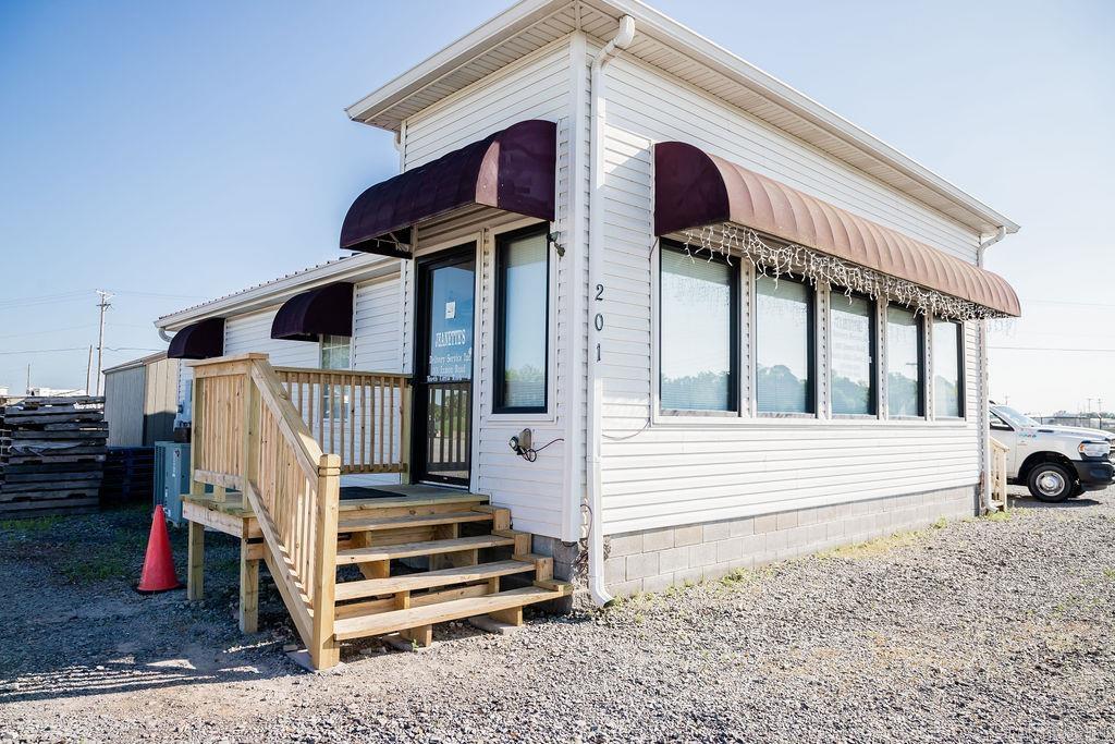 201 Inmon Property Photo 12