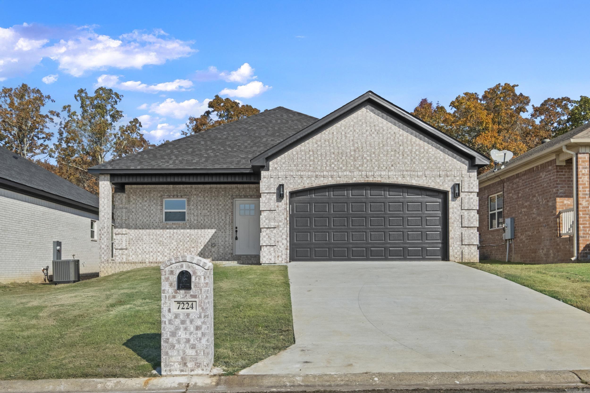 7224 Stonehenge Drive Property Photo 1