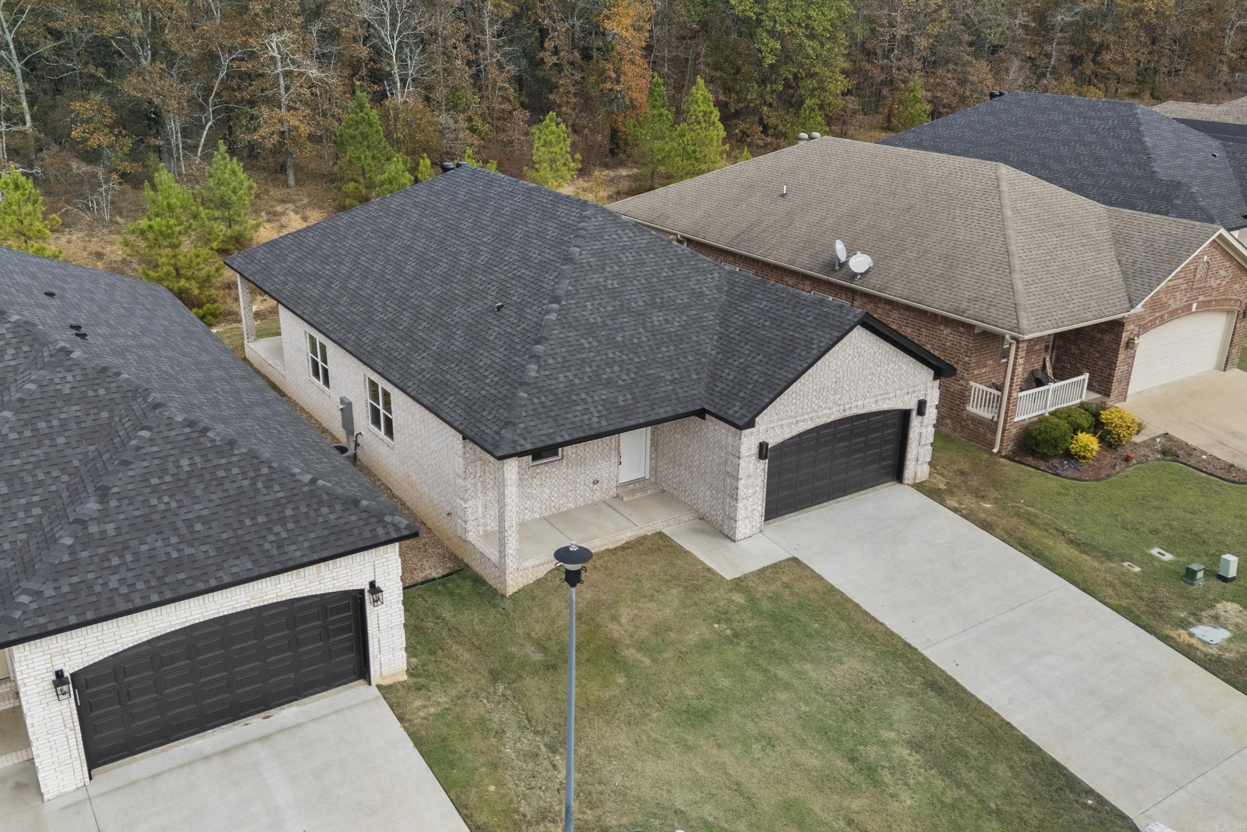 7224 Stonehenge Drive Property Photo 4