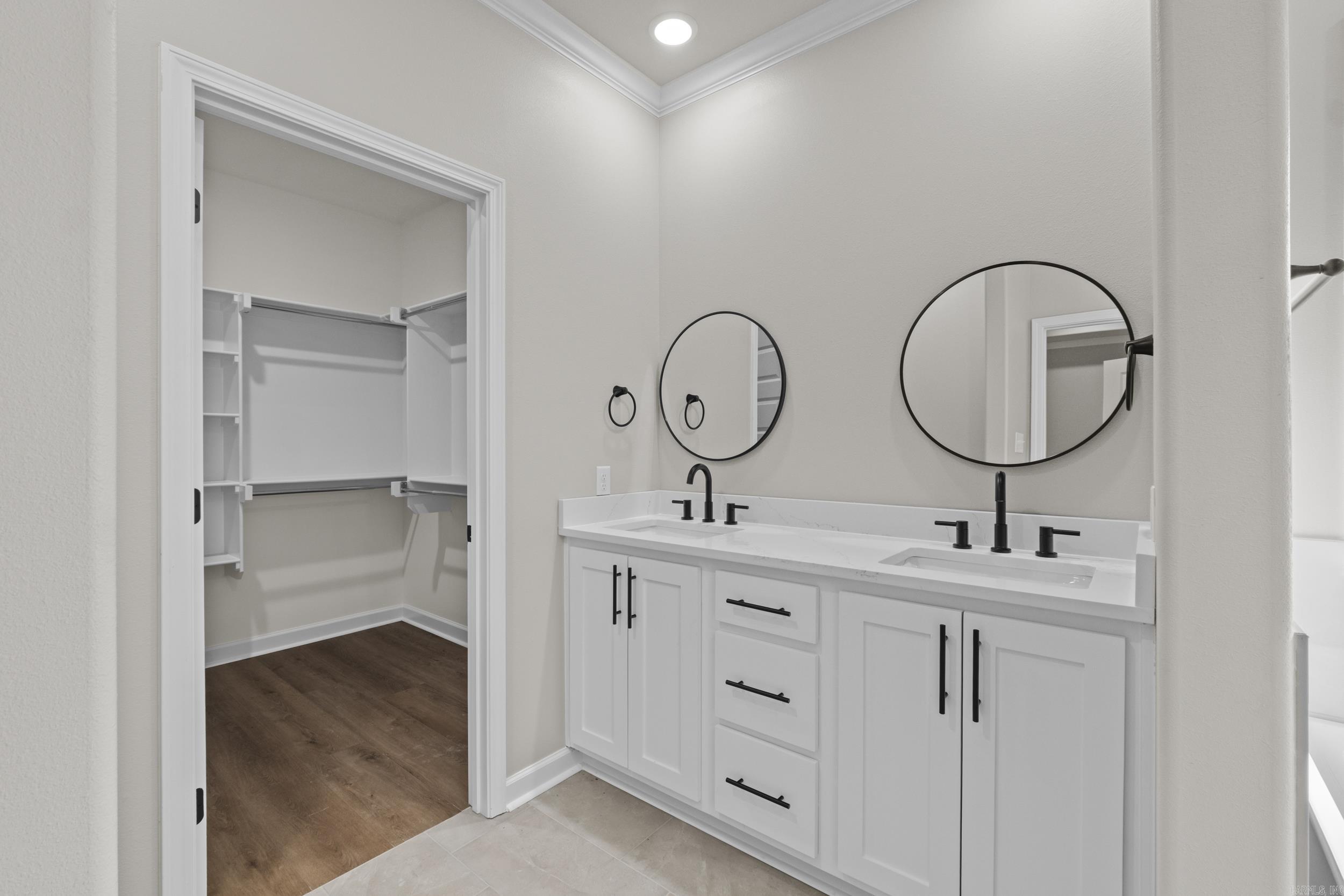 7224 Stonehenge Drive Property Photo 17