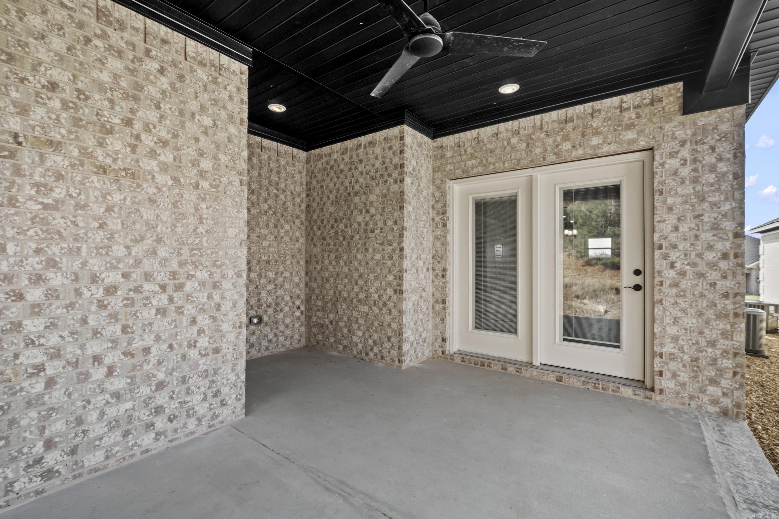 7224 Stonehenge Drive Property Photo 28