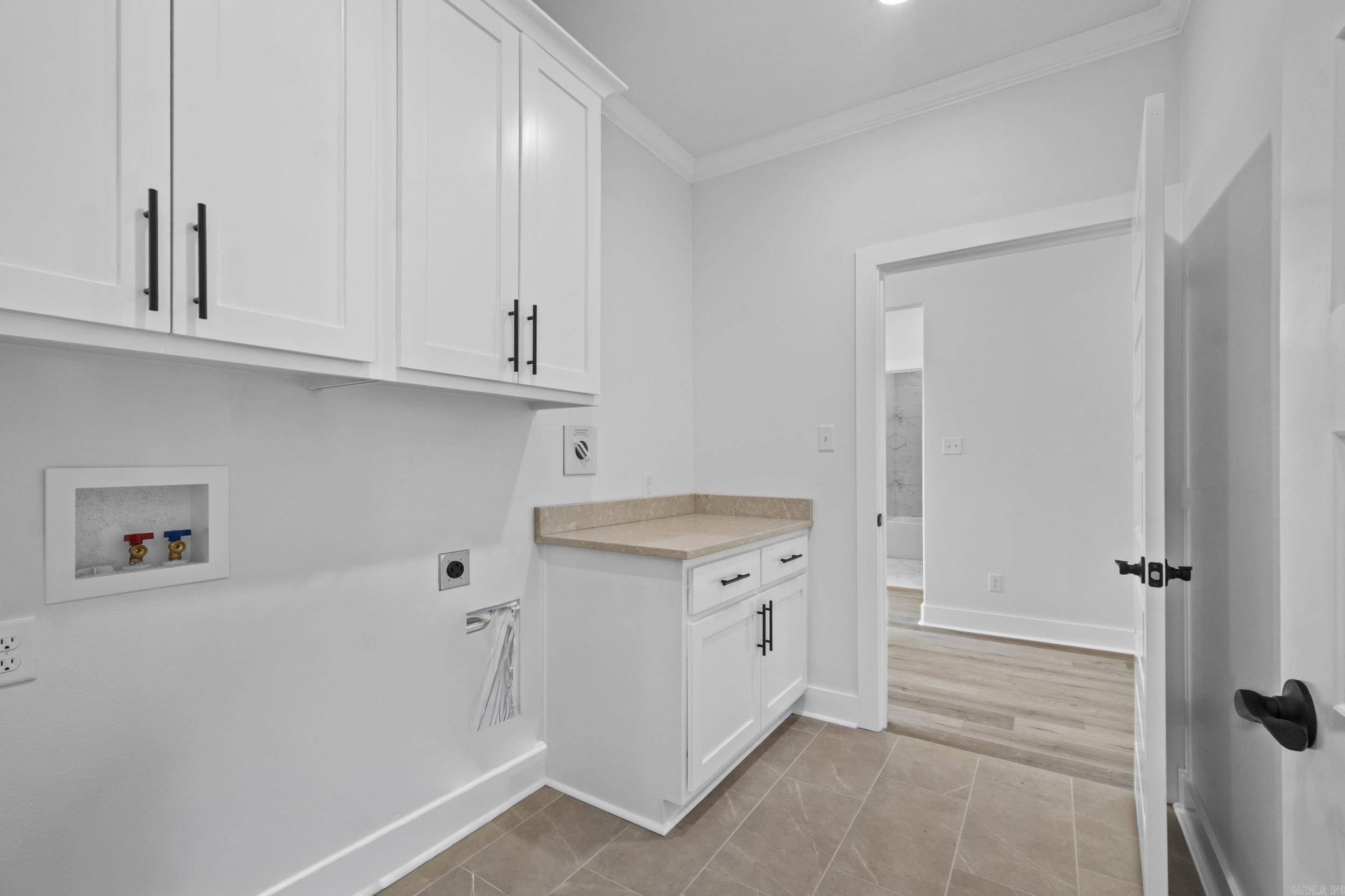 7300 Stonehenge Drive Property Photo 18