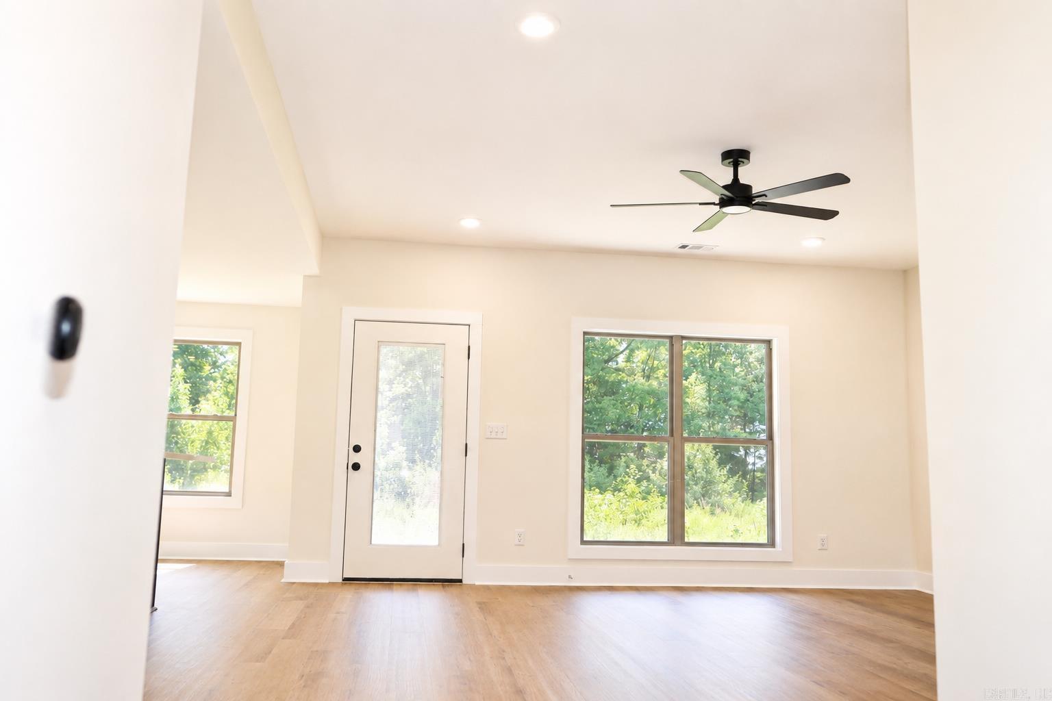 5408 Lotus St. Property Photo 4
