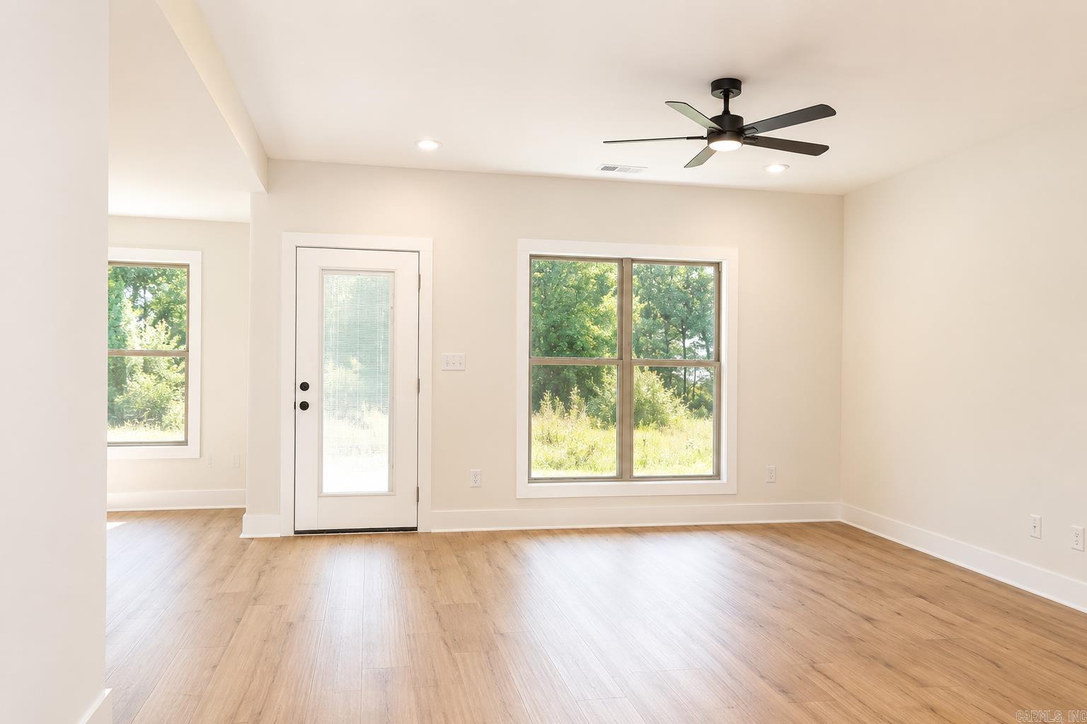 5408 Lotus St. Property Photo 6